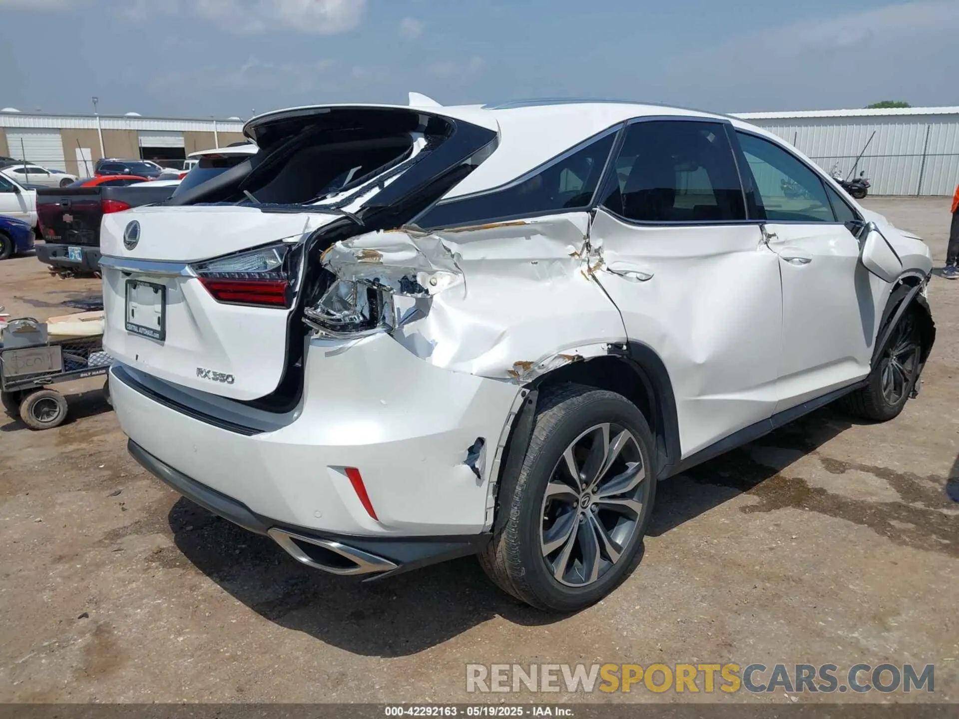 4 Photograph of a damaged car 2T2ZZMCA9KC128962 LEXUS RX 350 2019