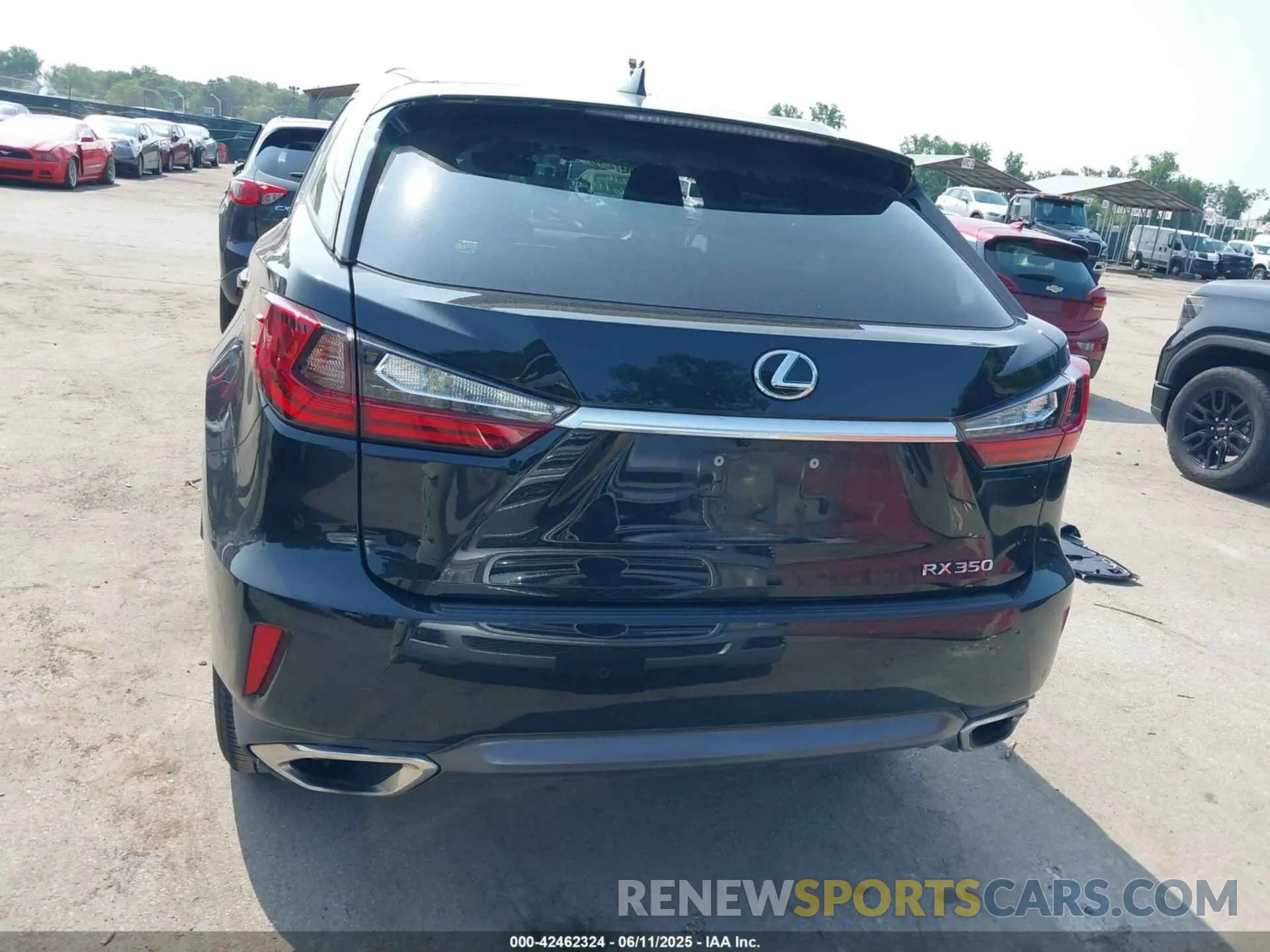 17 Photograph of a damaged car JTJBZMCA6K2040873 LEXUS RX 350 2019