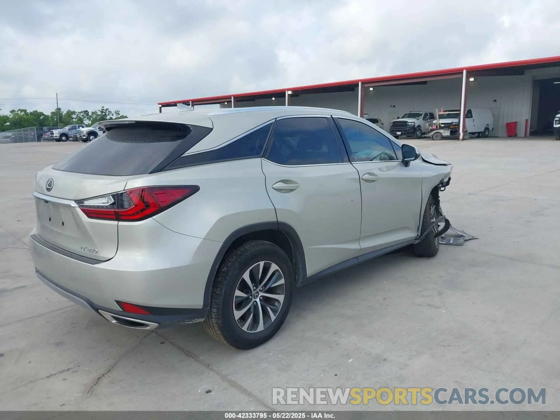 4 Фотография поврежденного автомобиля 2T2AZMAA8LC151876 LEXUS RX 350 2020