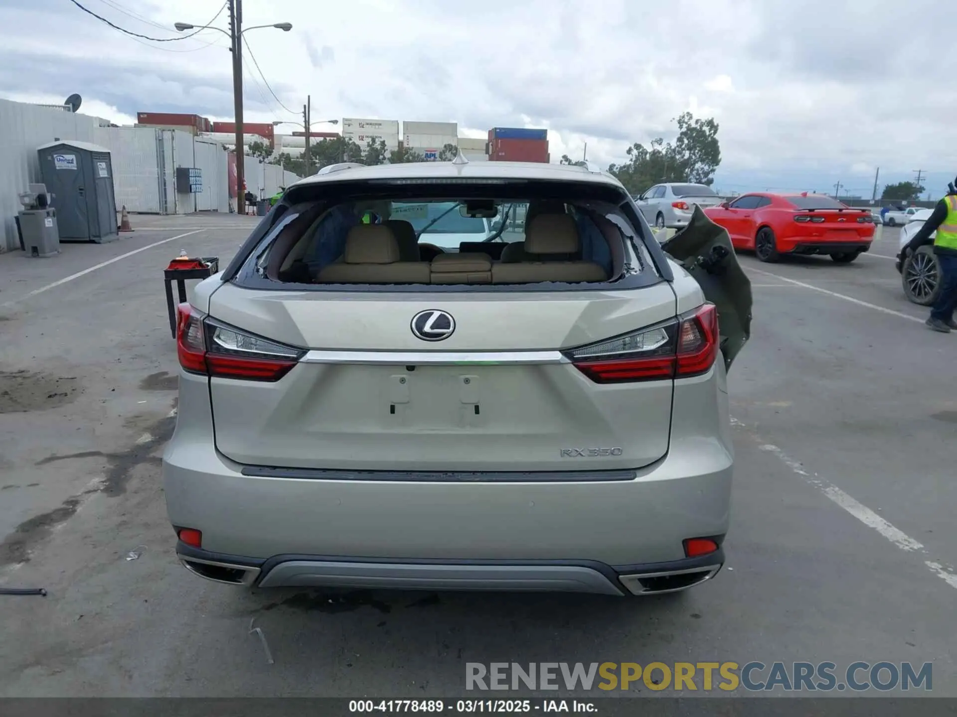16 Photograph of a damaged car 2T2HZMAA0LC166189 LEXUS RX 350 2020