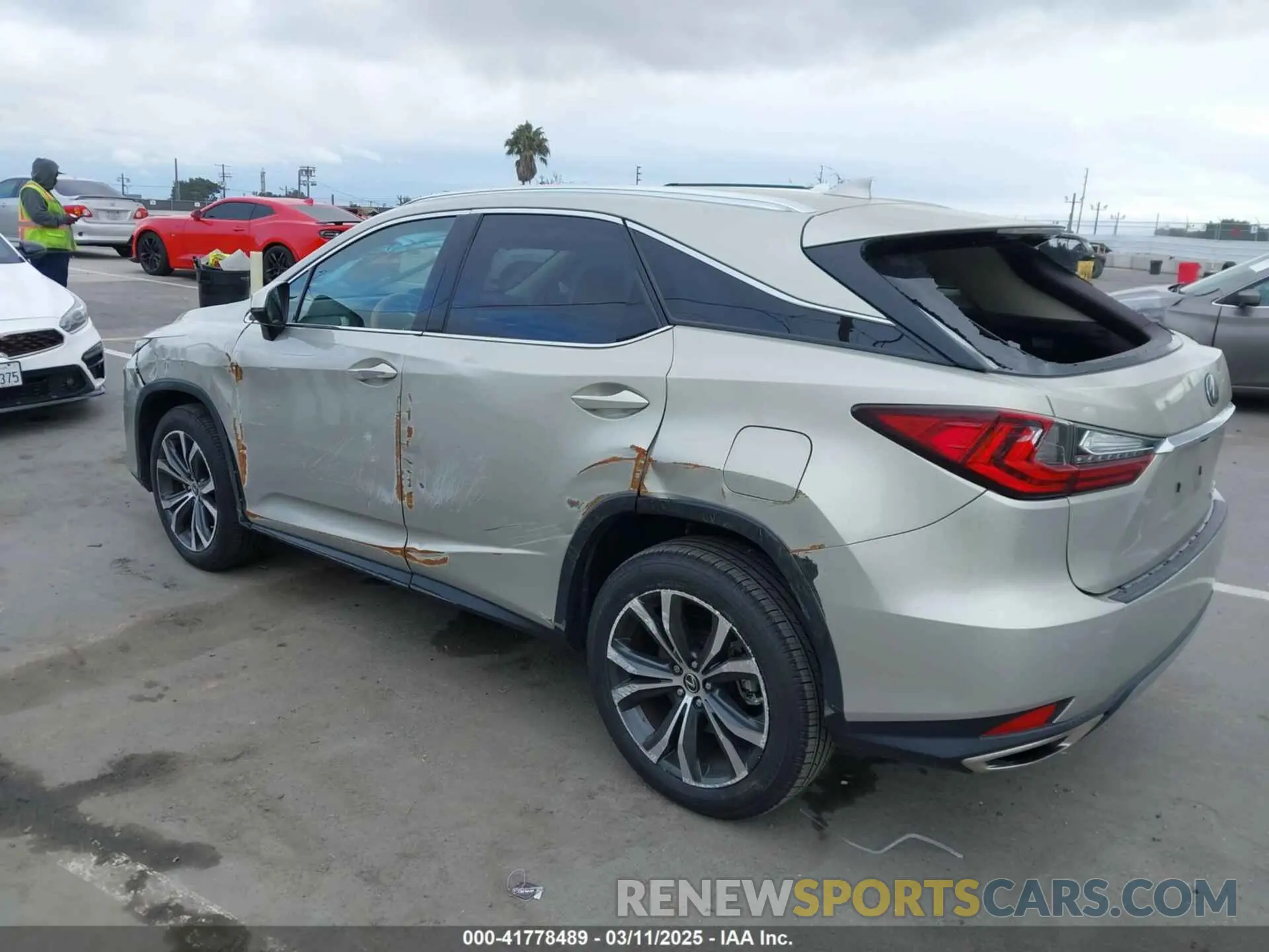 3 Photograph of a damaged car 2T2HZMAA0LC166189 LEXUS RX 350 2020