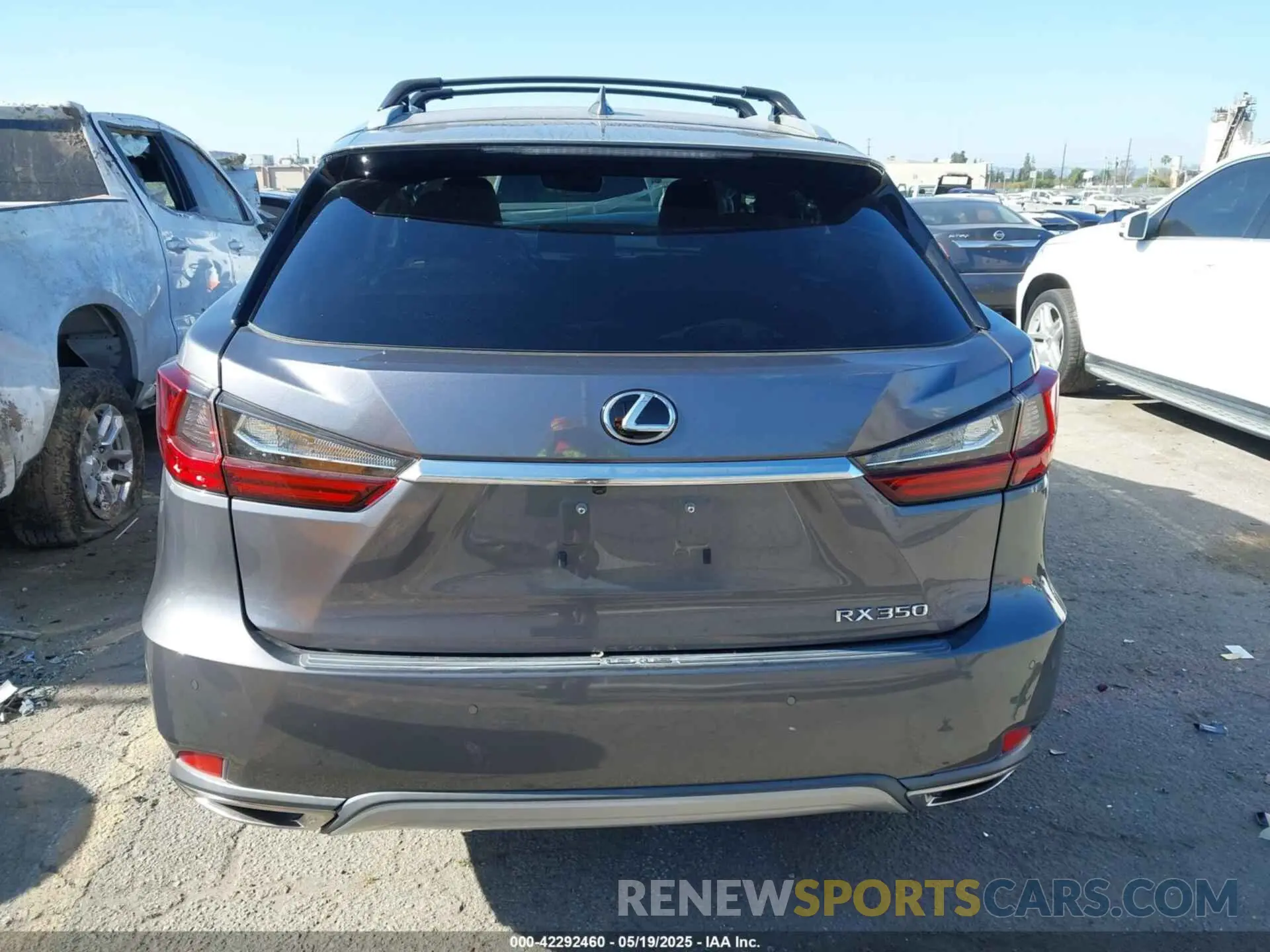 16 Photograph of a damaged car 2T2HZMAA3LC153162 LEXUS RX 350 2020