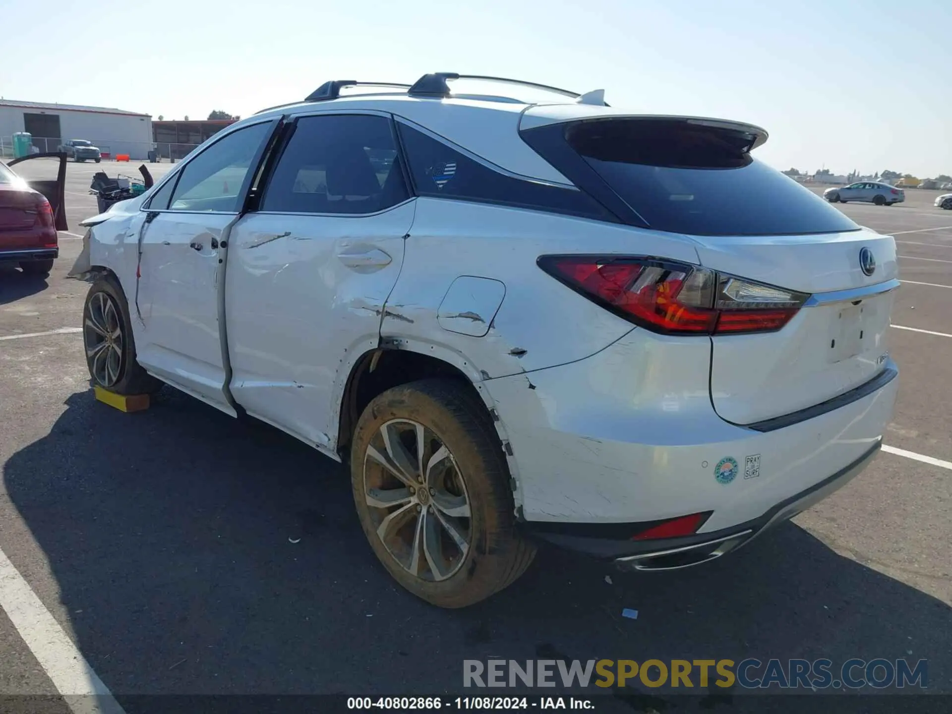 3 Photograph of a damaged car 2T2HZMAA5LC165376 LEXUS RX 350 2020