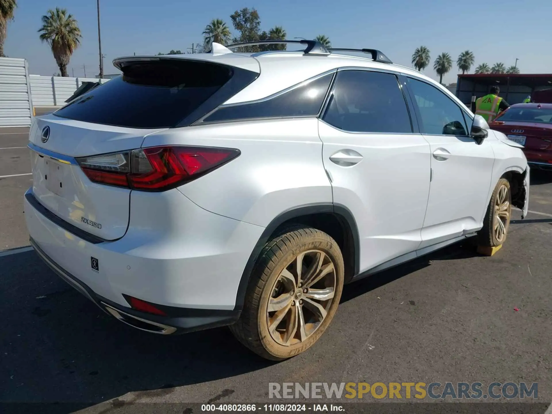 4 Photograph of a damaged car 2T2HZMAA5LC165376 LEXUS RX 350 2020