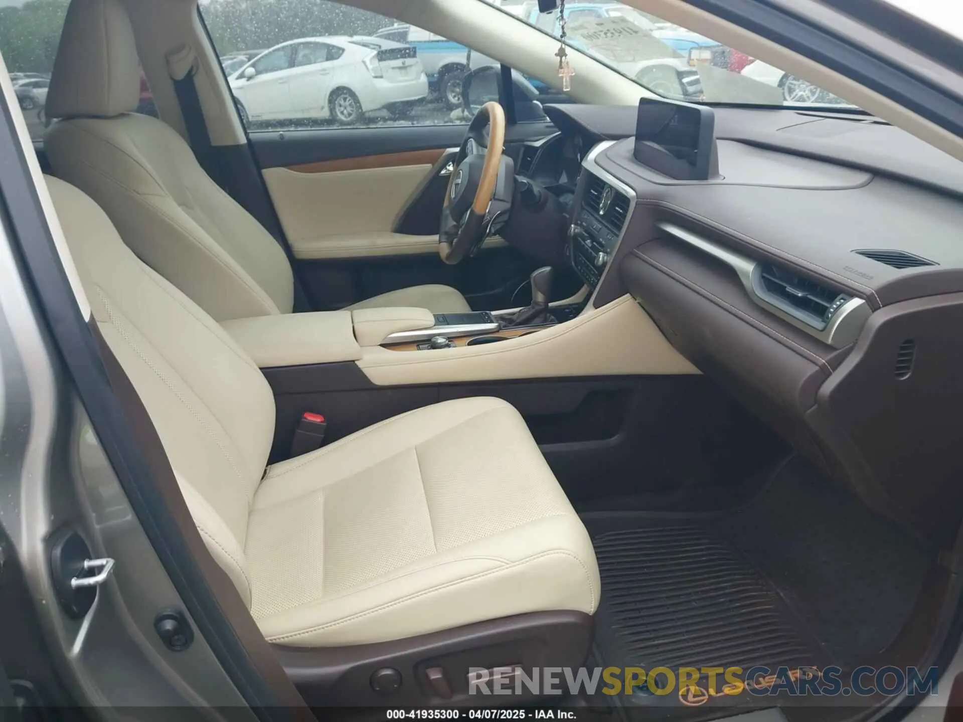 5 Фотография поврежденного автомобиля 2T2HZMAA7LC160132 LEXUS RX 350 2020