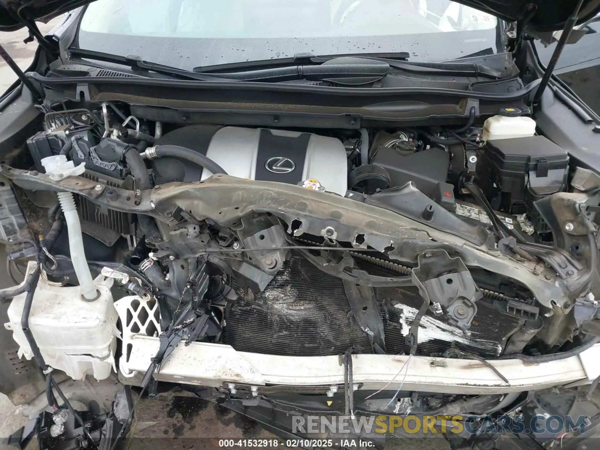 10 Photograph of a damaged car 2T2HZMDA1LC256236 LEXUS RX 350 2020