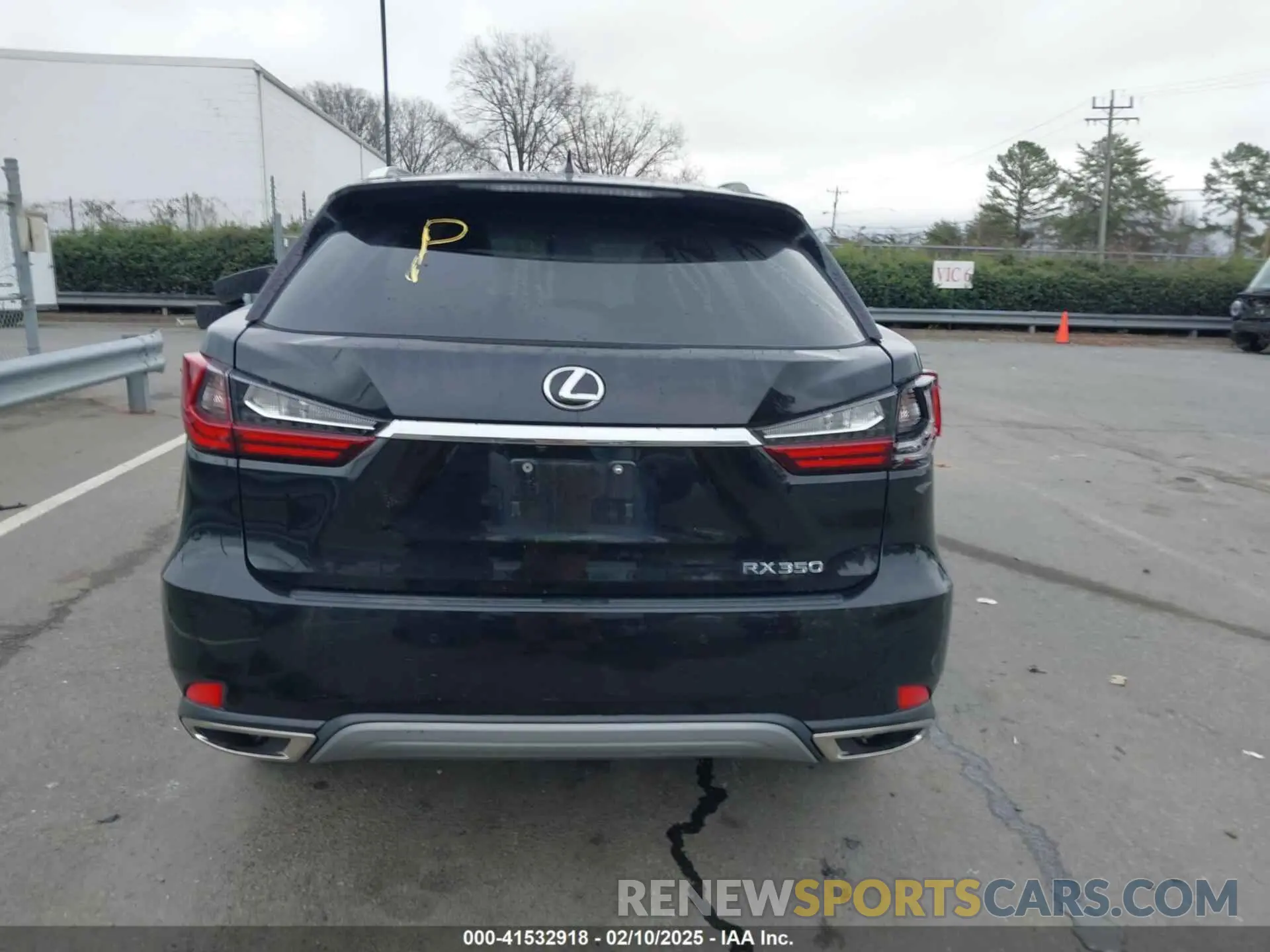 16 Photograph of a damaged car 2T2HZMDA1LC256236 LEXUS RX 350 2020