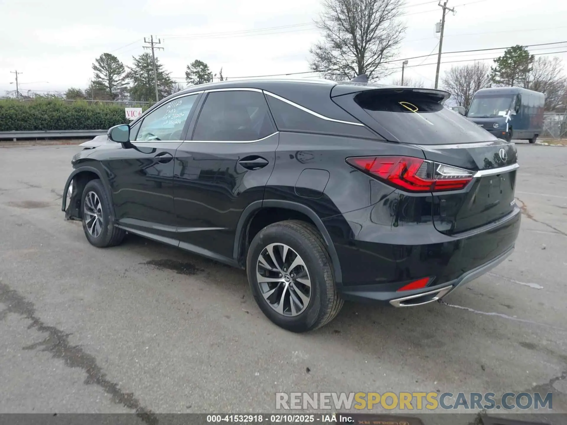 3 Photograph of a damaged car 2T2HZMDA1LC256236 LEXUS RX 350 2020