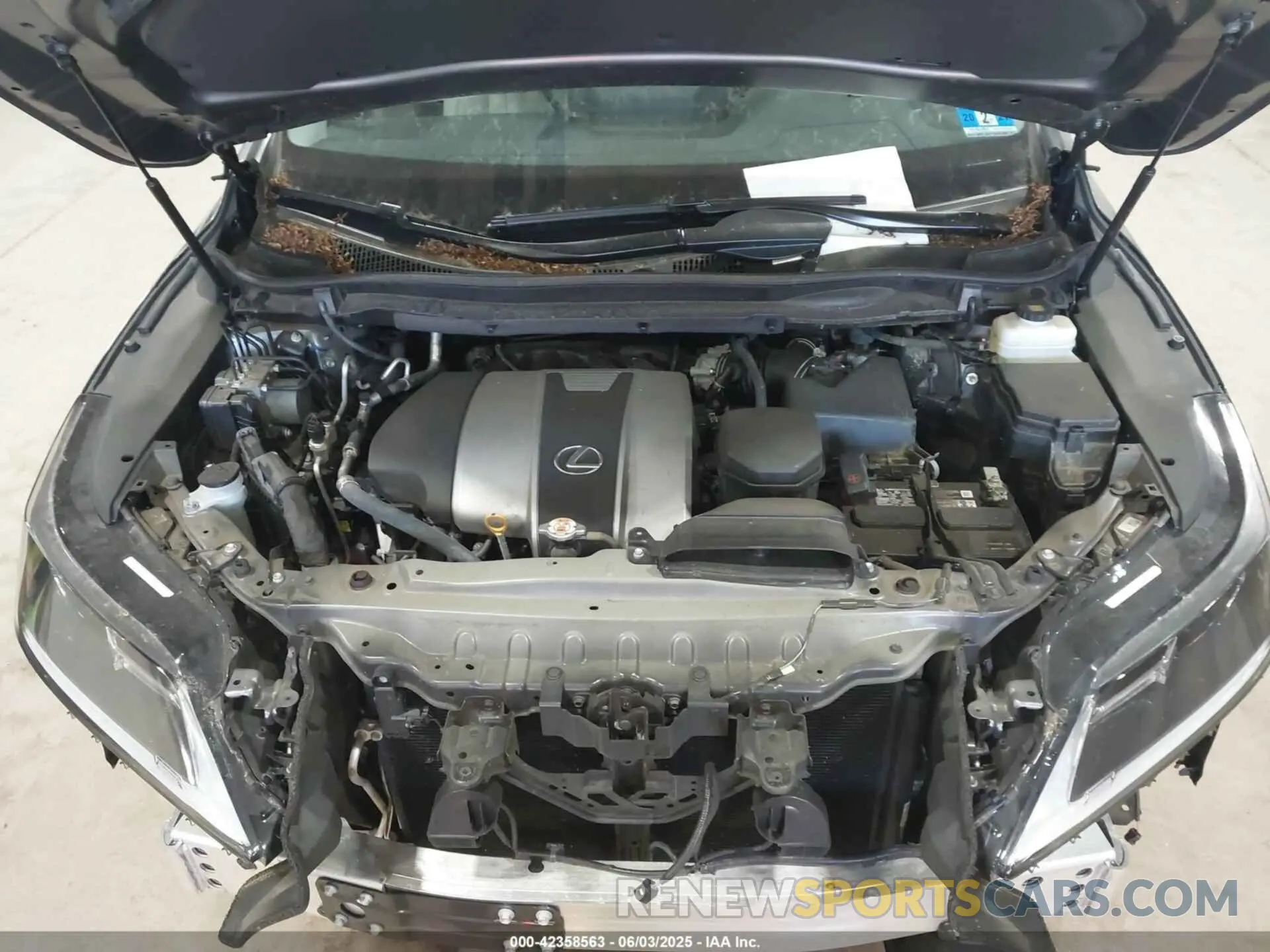 10 Photograph of a damaged car 2T2HZMDA6LC237701 LEXUS RX 350 2020