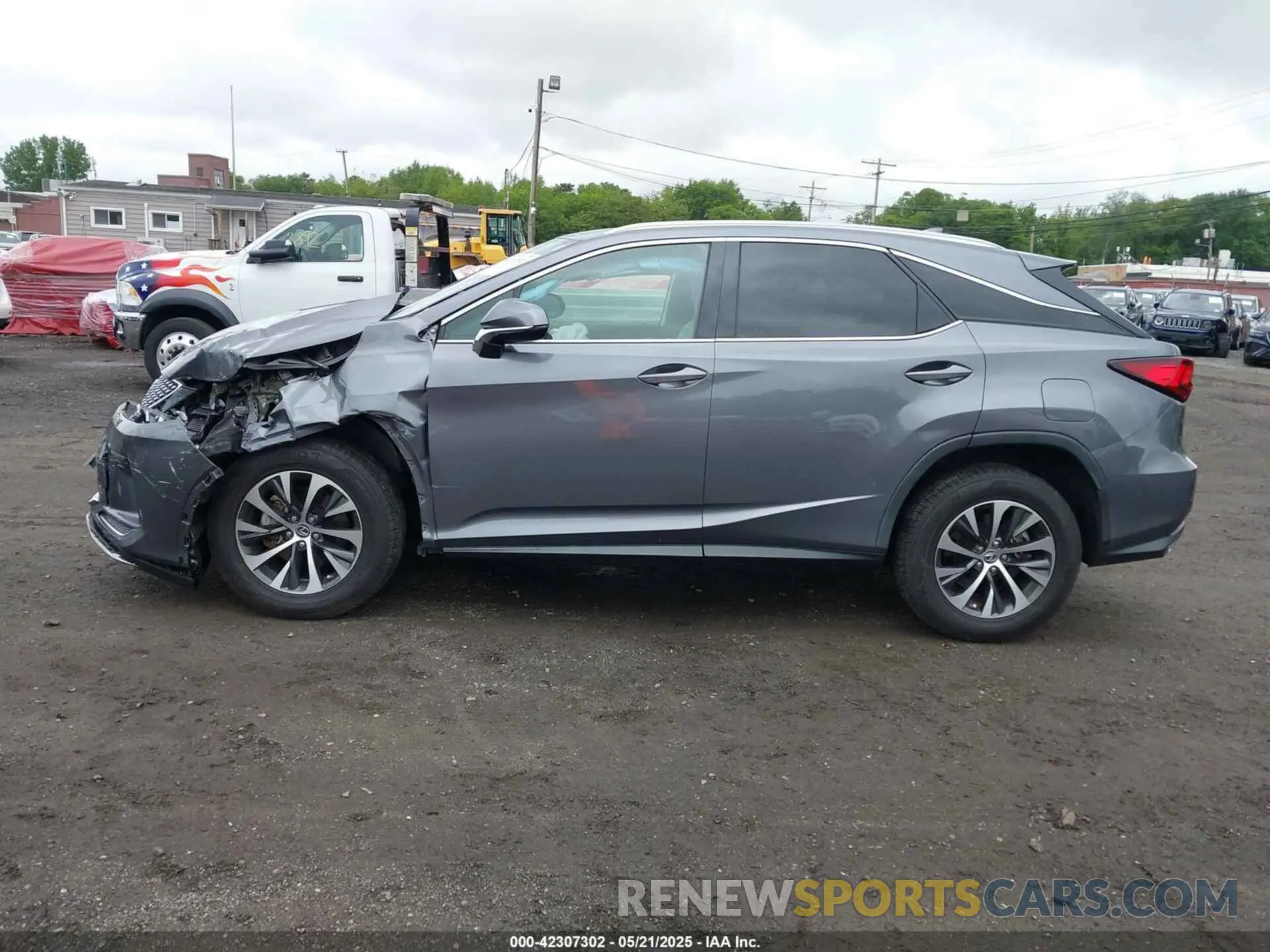14 Photograph of a damaged car 2T2HZMDA7LC227405 LEXUS RX 350 2020