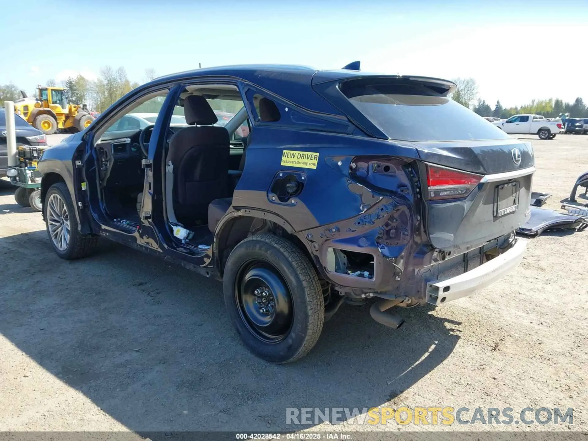 3 Фотография поврежденного автомобиля 2T2JZMDA2LC223392 LEXUS RX 350 2020