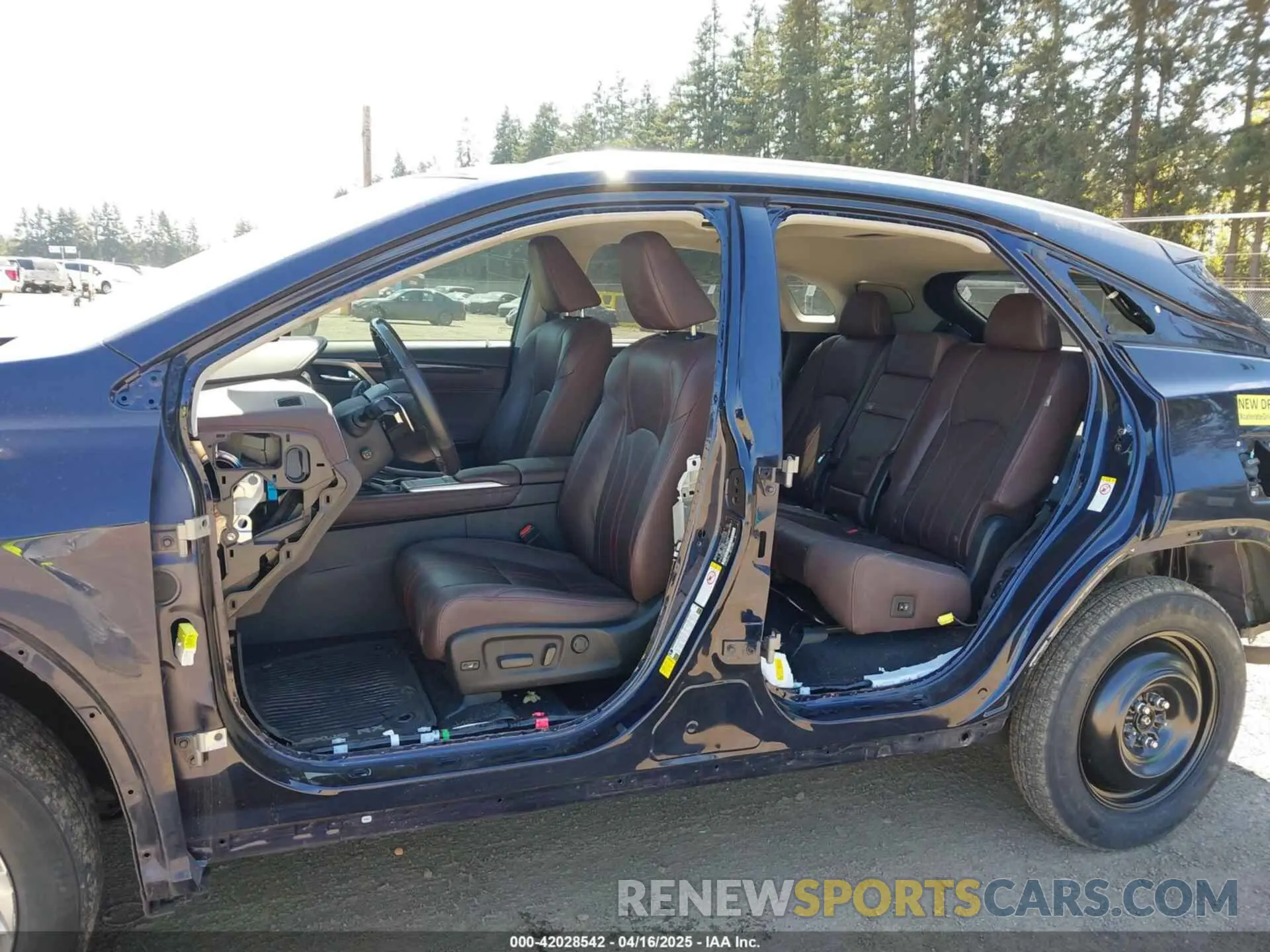 6 Фотография поврежденного автомобиля 2T2JZMDA2LC223392 LEXUS RX 350 2020