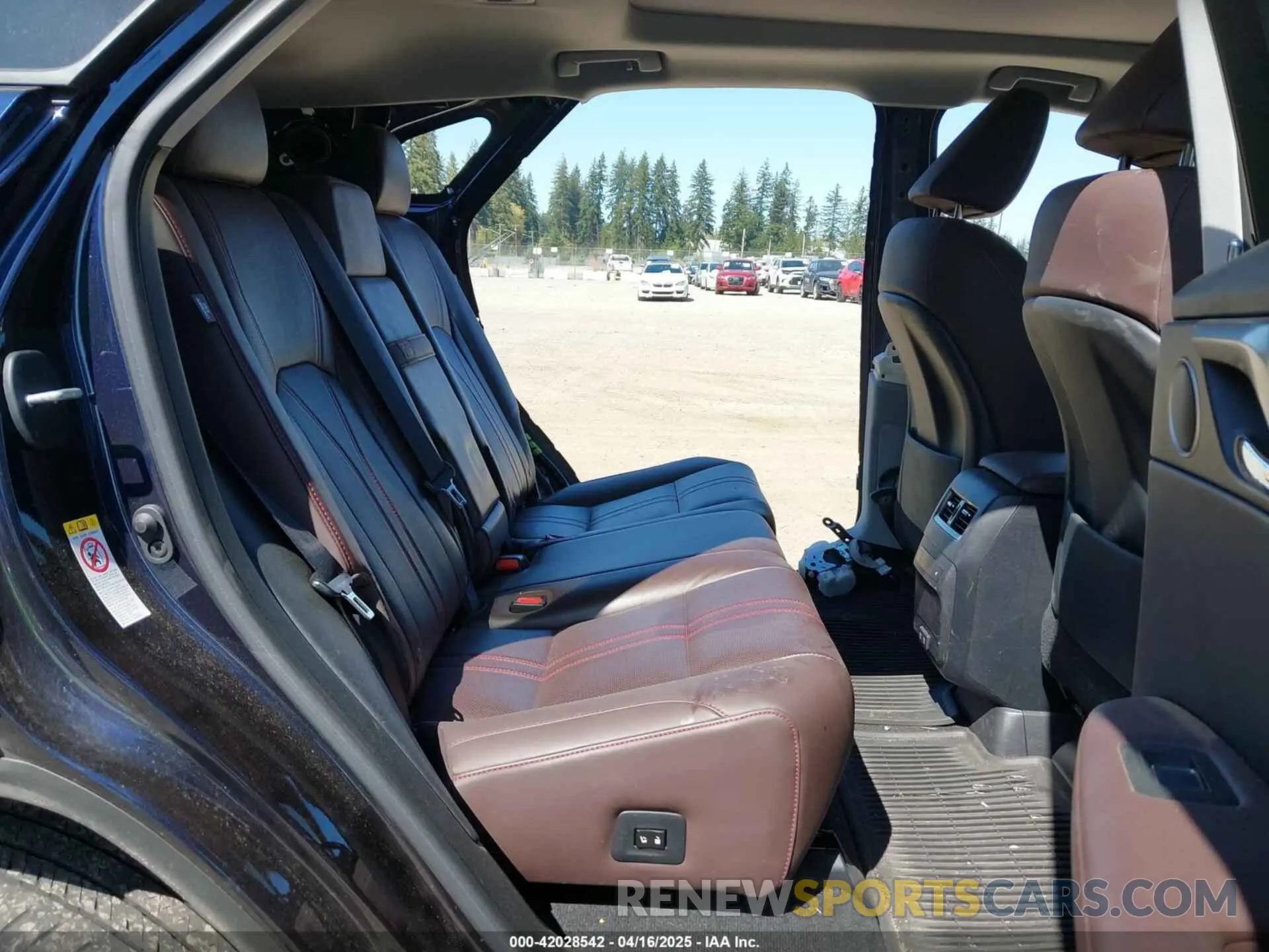 8 Фотография поврежденного автомобиля 2T2JZMDA2LC223392 LEXUS RX 350 2020