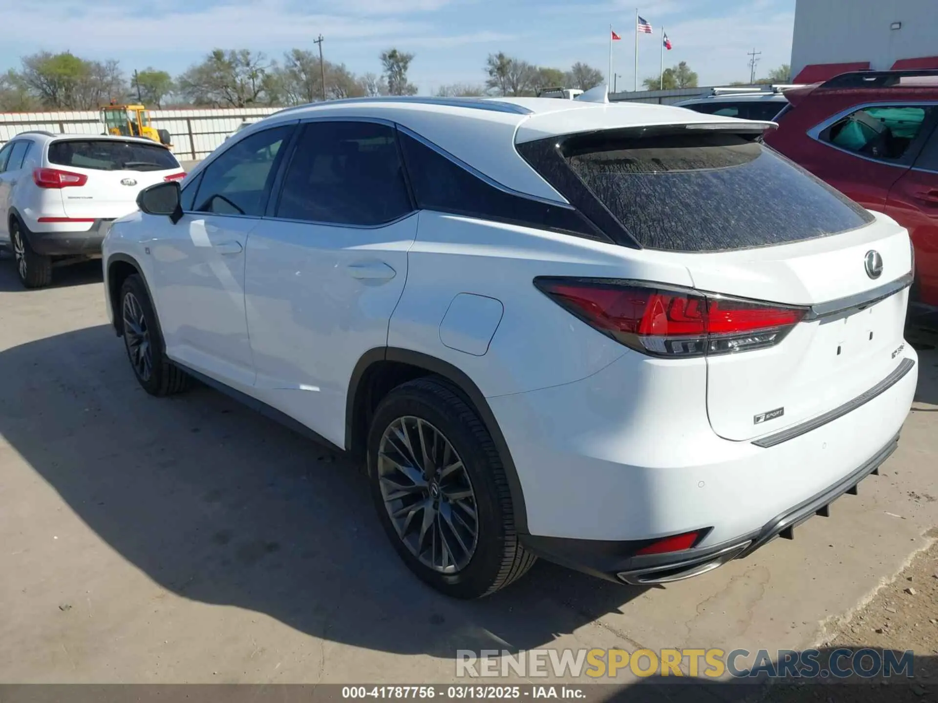 3 Фотография поврежденного автомобиля 2T2YZMDA7LC253891 LEXUS RX 350 2020