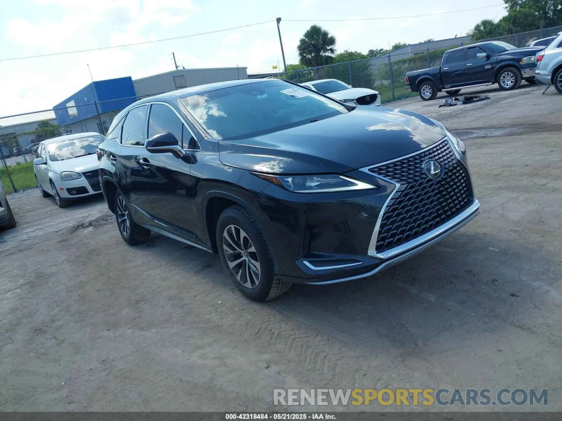 1 Фотография поврежденного автомобиля 2T2AZMAA7MC206447 LEXUS RX 350 2021