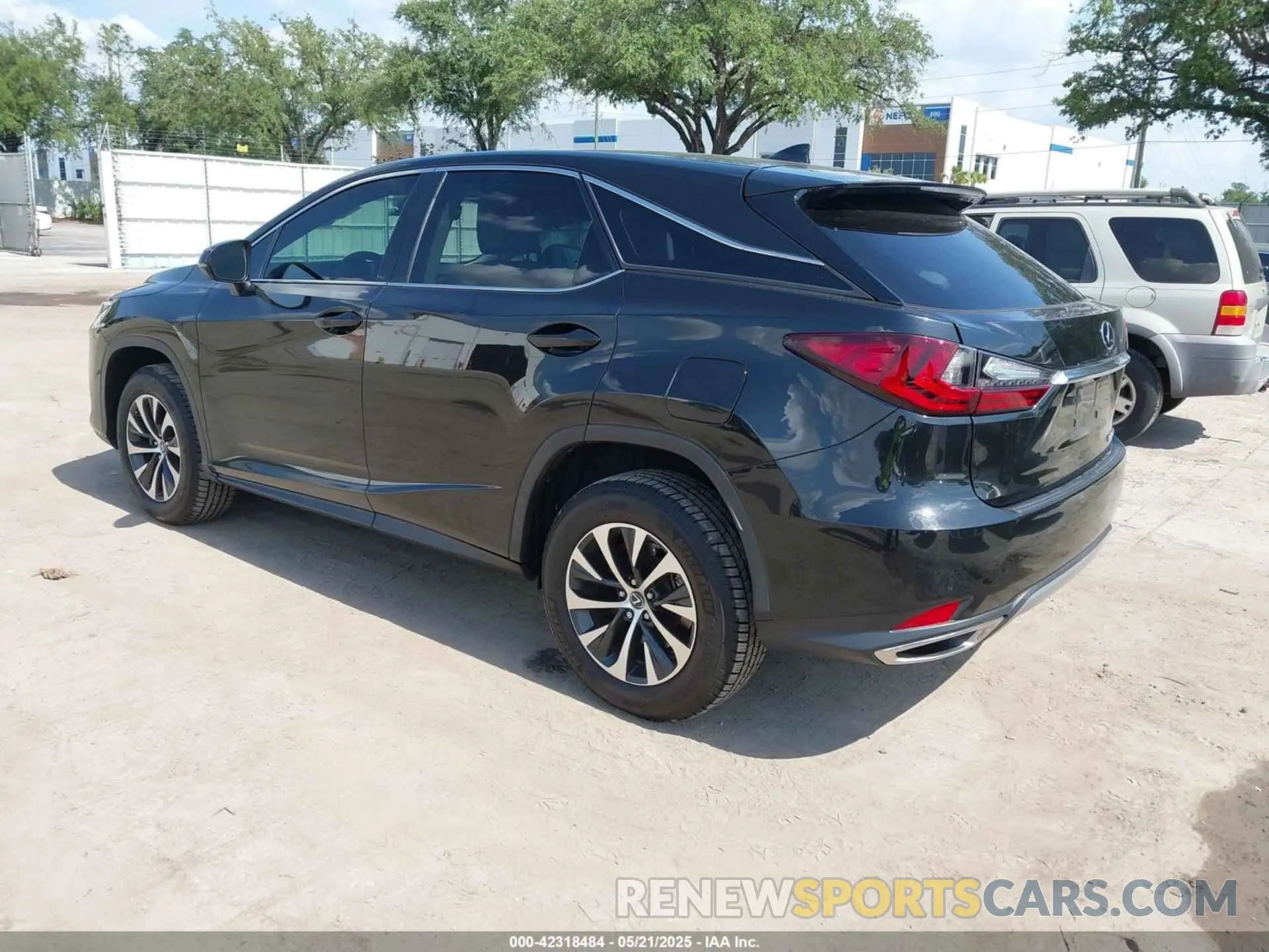 3 Фотография поврежденного автомобиля 2T2AZMAA7MC206447 LEXUS RX 350 2021
