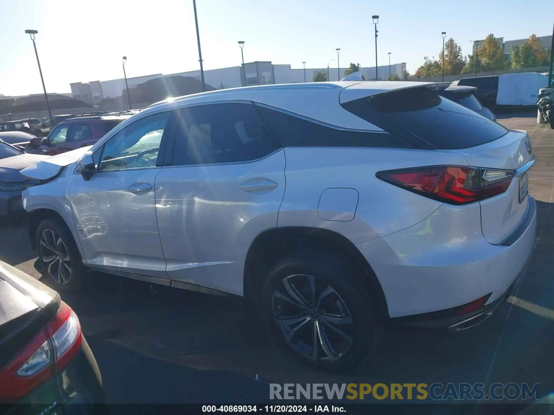 15 Photograph of a damaged car 2T2HZMAA6MC185637 LEXUS RX 350 2021