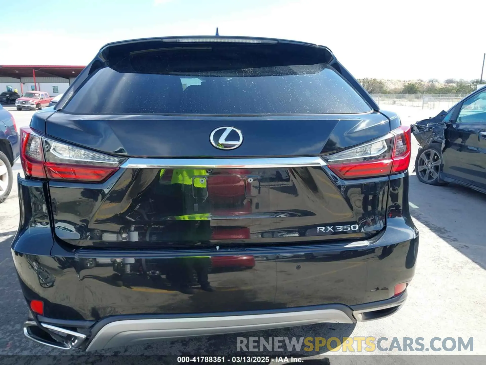 16 Photograph of a damaged car 2T2HZMAA7MC191981 LEXUS RX 350 2021