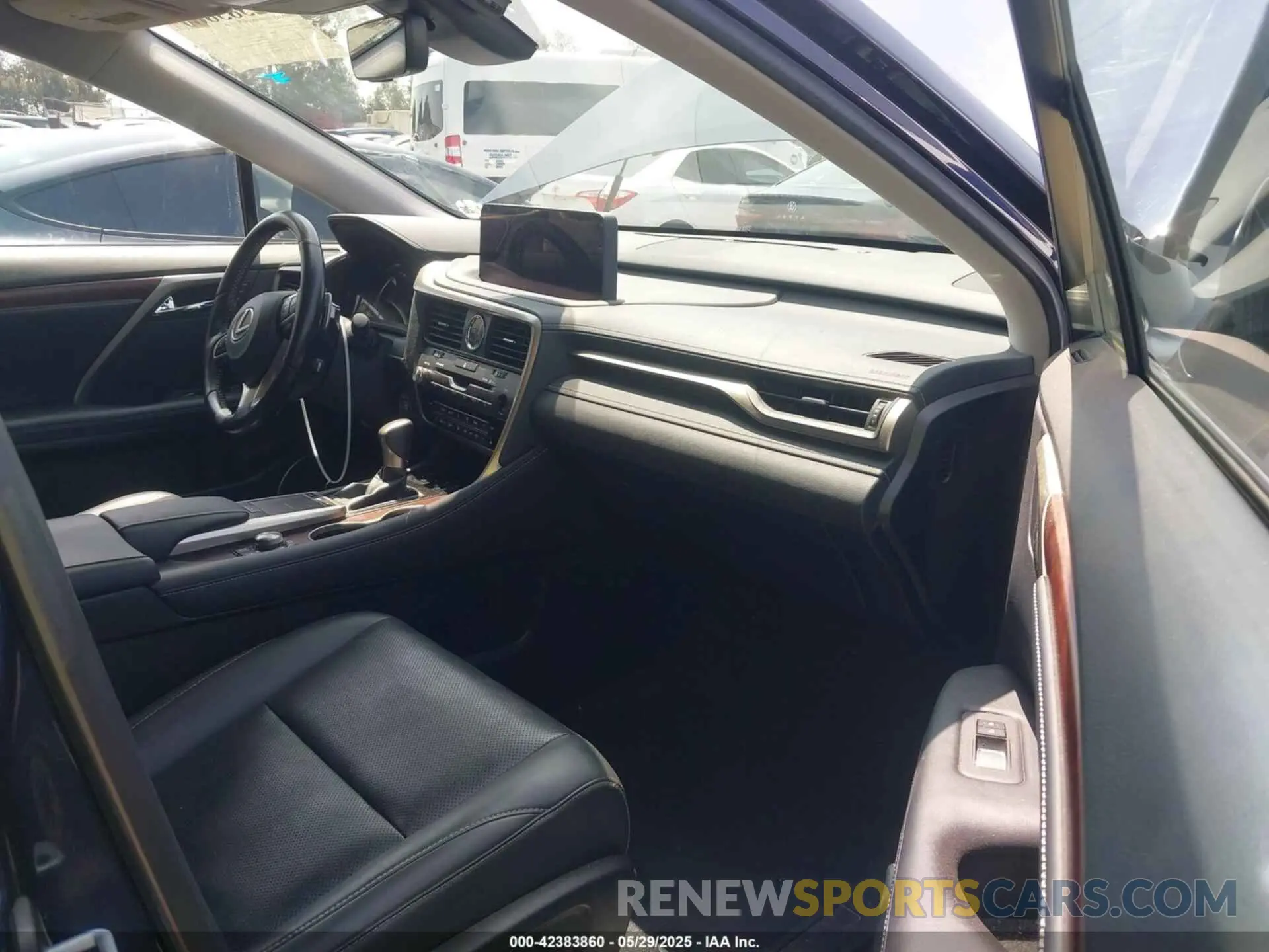 5 Photograph of a damaged car JTJHZMDA9M2053659 LEXUS RX 350 2021