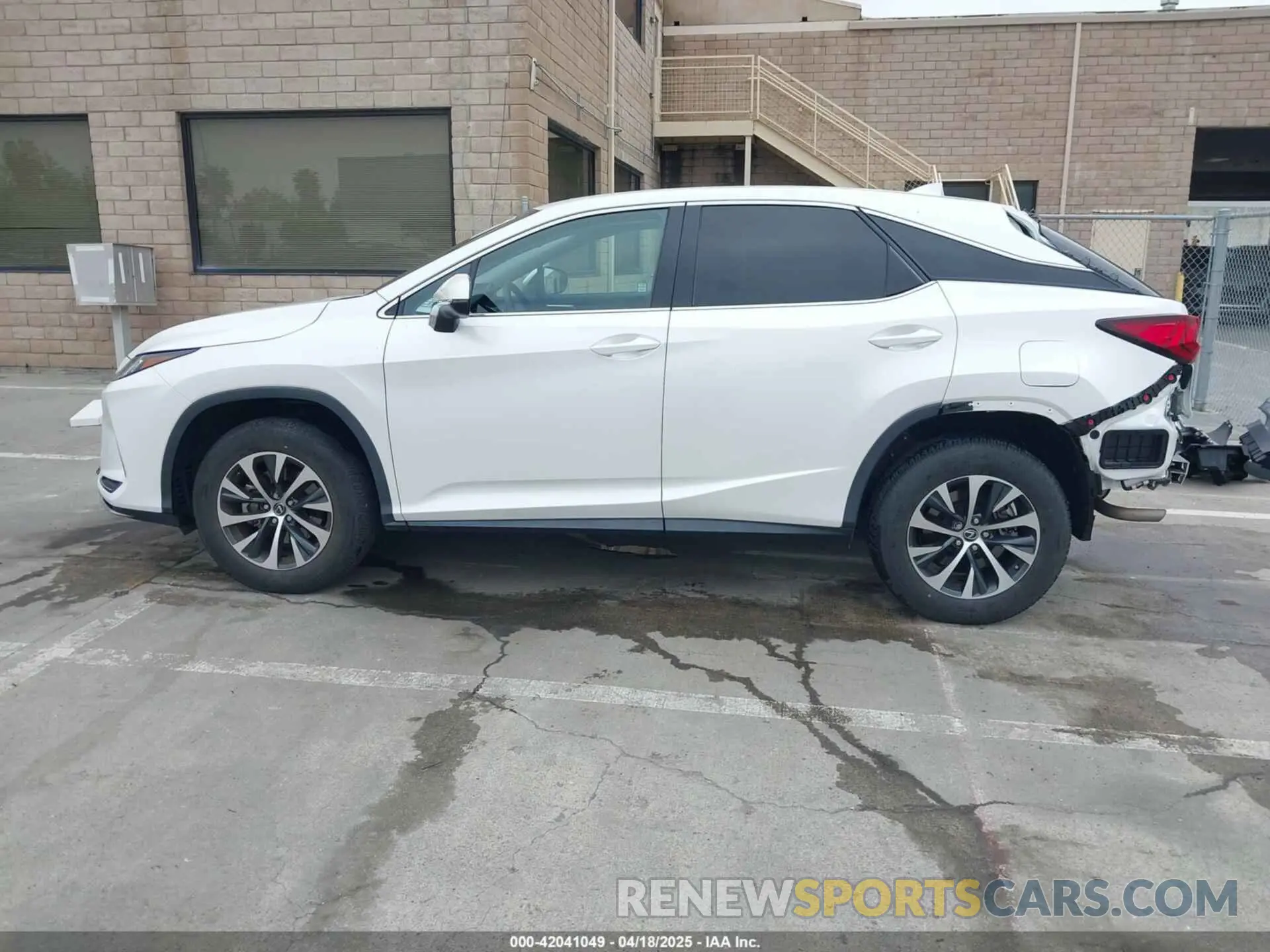 15 Photograph of a damaged car 2T2AZMAA2NC238028 LEXUS RX 350 2022