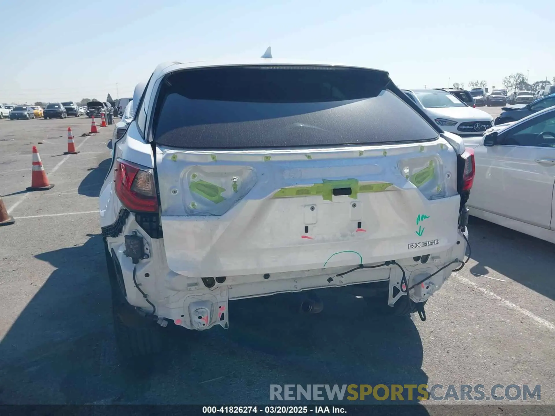 18 Фотография поврежденного автомобиля 2T2AZMAA8NC240401 LEXUS RX 350 2022