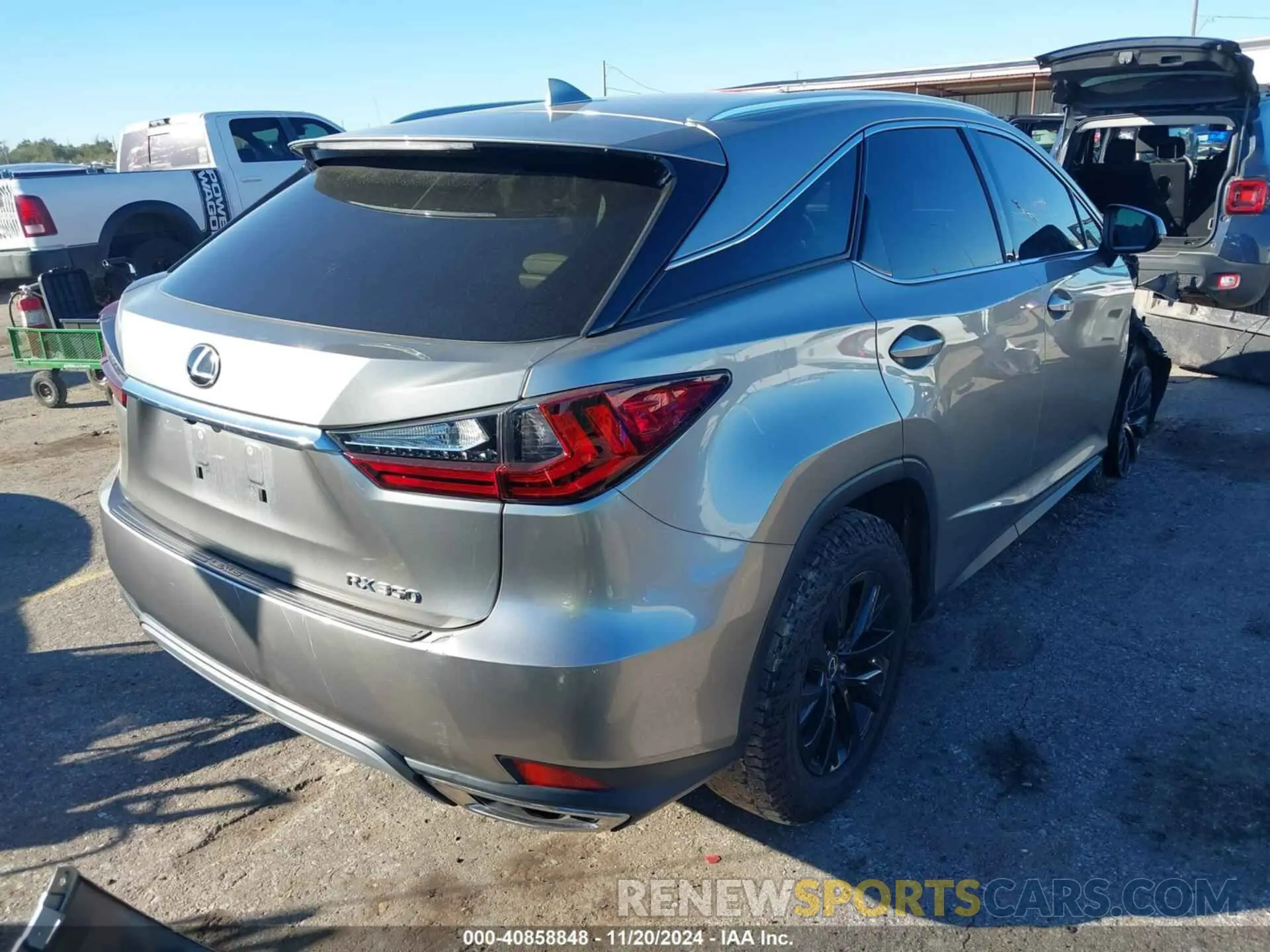 4 Photograph of a damaged car 2T2HZMAA0NC253318 LEXUS RX 350 2022