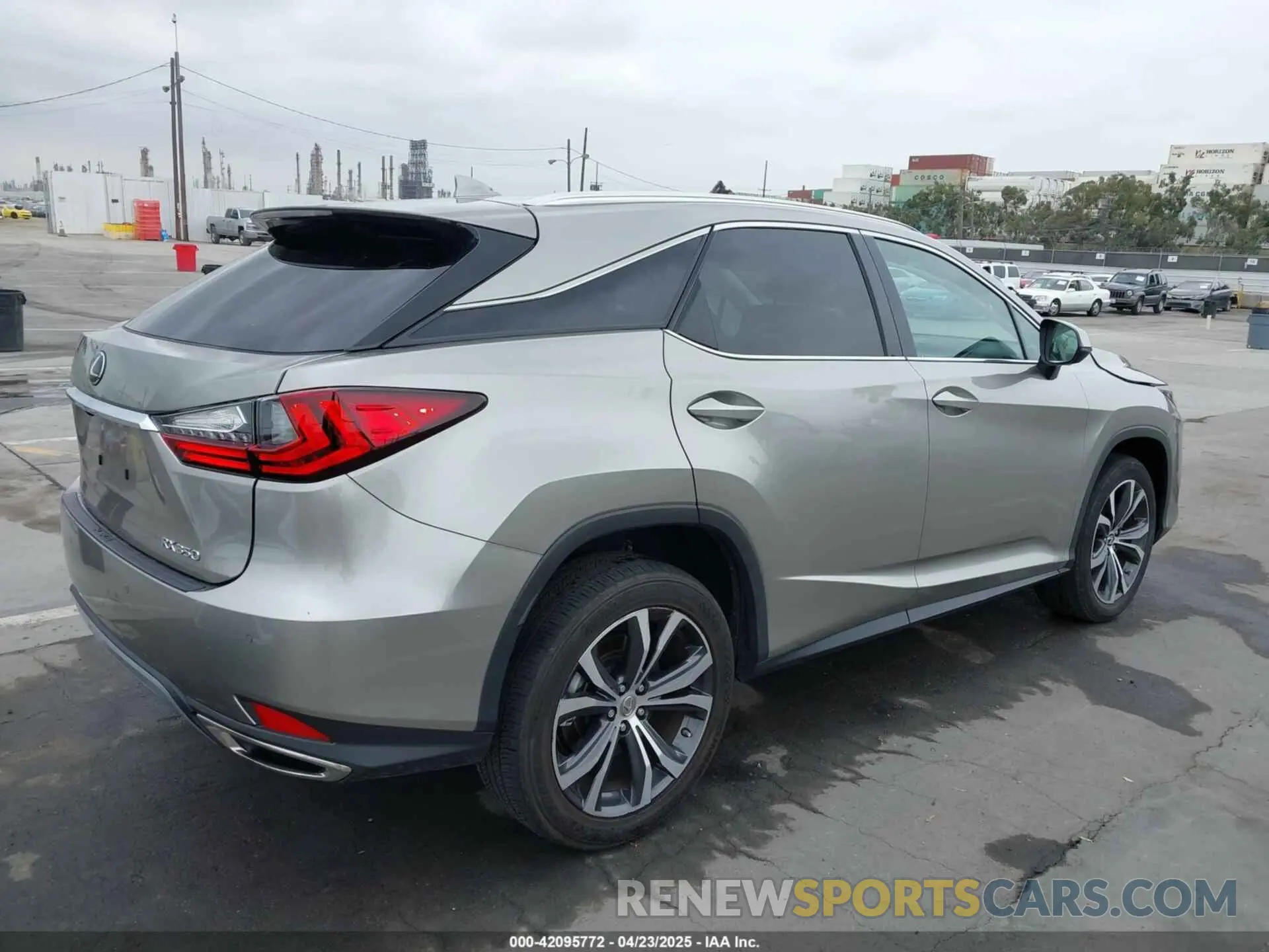 4 Photograph of a damaged car 2T2HZMAA1NC241789 LEXUS RX 350 2022