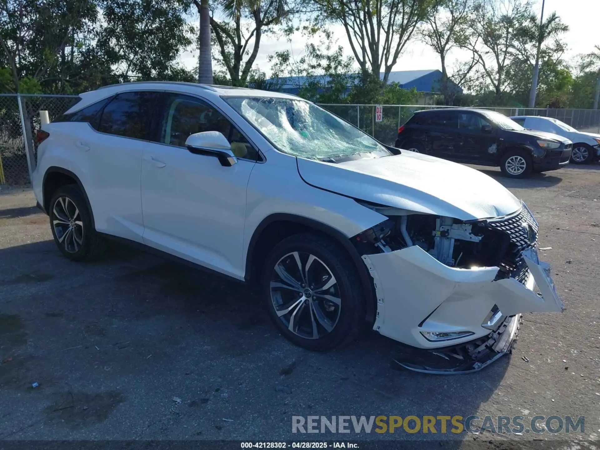 1 Фотография поврежденного автомобиля 2T2HZMAA2NC241719 LEXUS RX 350 2022