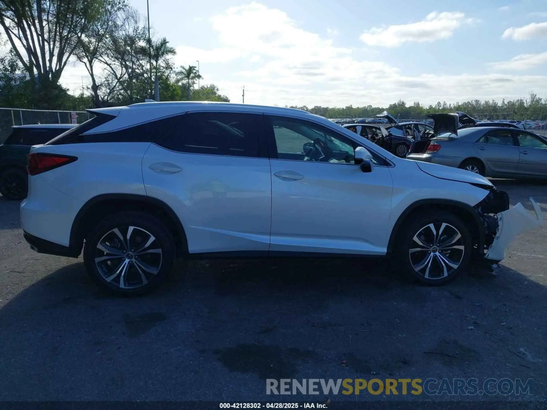 14 Фотография поврежденного автомобиля 2T2HZMAA2NC241719 LEXUS RX 350 2022
