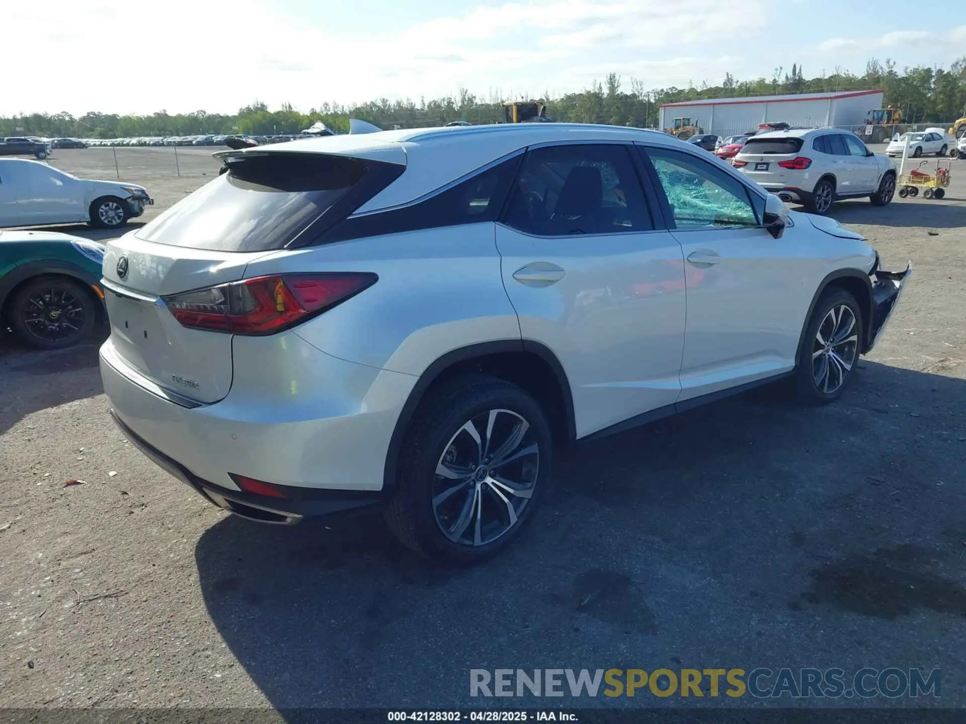 4 Фотография поврежденного автомобиля 2T2HZMAA2NC241719 LEXUS RX 350 2022