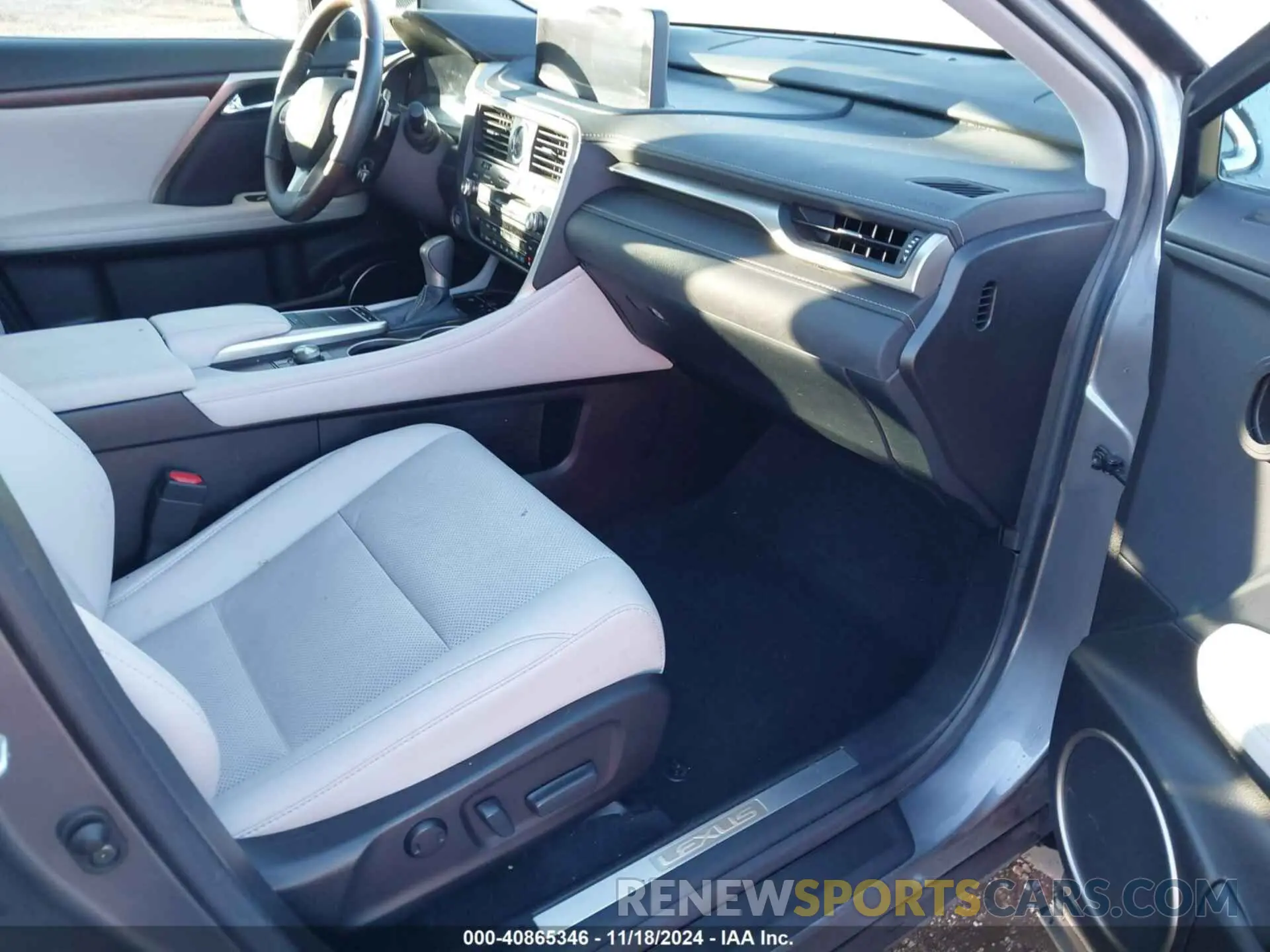 5 Фотография поврежденного автомобиля 2T2HZMAA3NC226730 LEXUS RX 350 2022