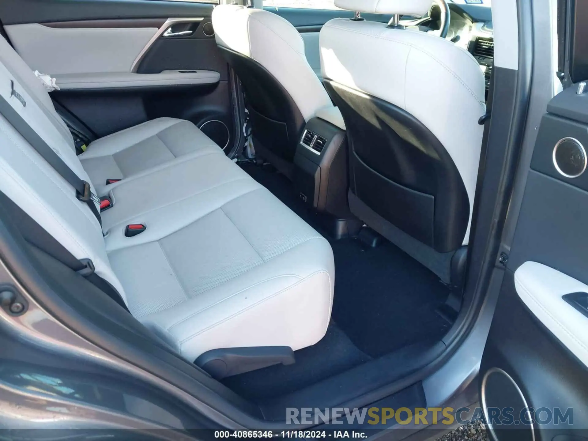 8 Фотография поврежденного автомобиля 2T2HZMAA3NC226730 LEXUS RX 350 2022