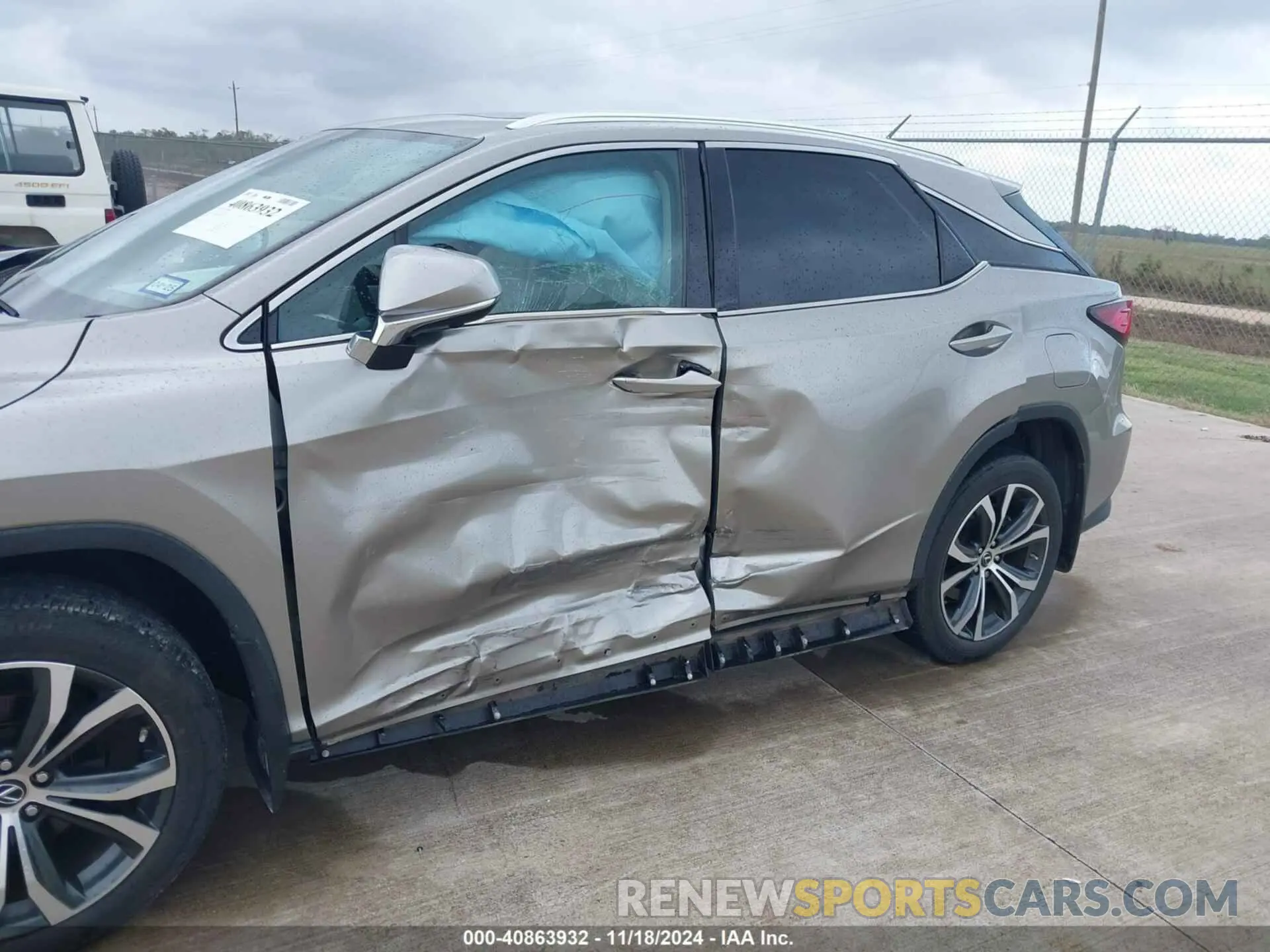 6 Photograph of a damaged car 2T2HZMAA6NC241335 LEXUS RX 350 2022