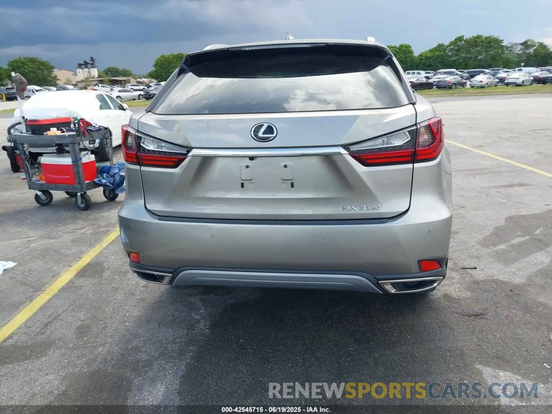 16 Photograph of a damaged car 2T2HZMAAXNC256405 LEXUS RX 350 2022