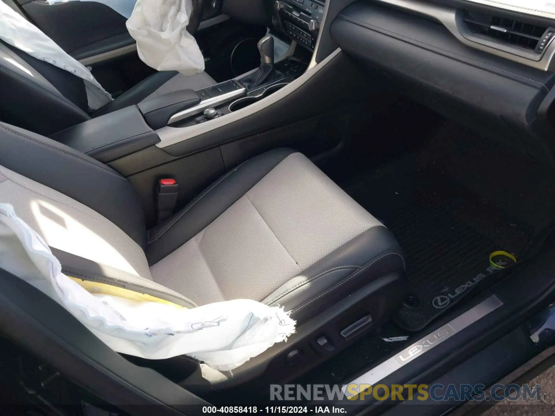 5 Photograph of a damaged car 2T2HZMDA3NC333305 LEXUS RX 350 2022