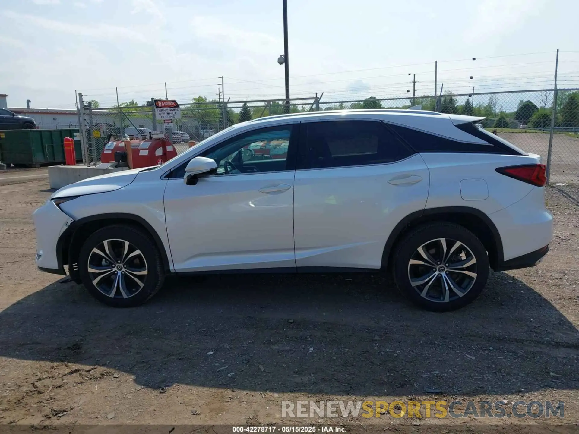 14 Photograph of a damaged car 2T2HZMDA5NC351692 LEXUS RX 350 2022