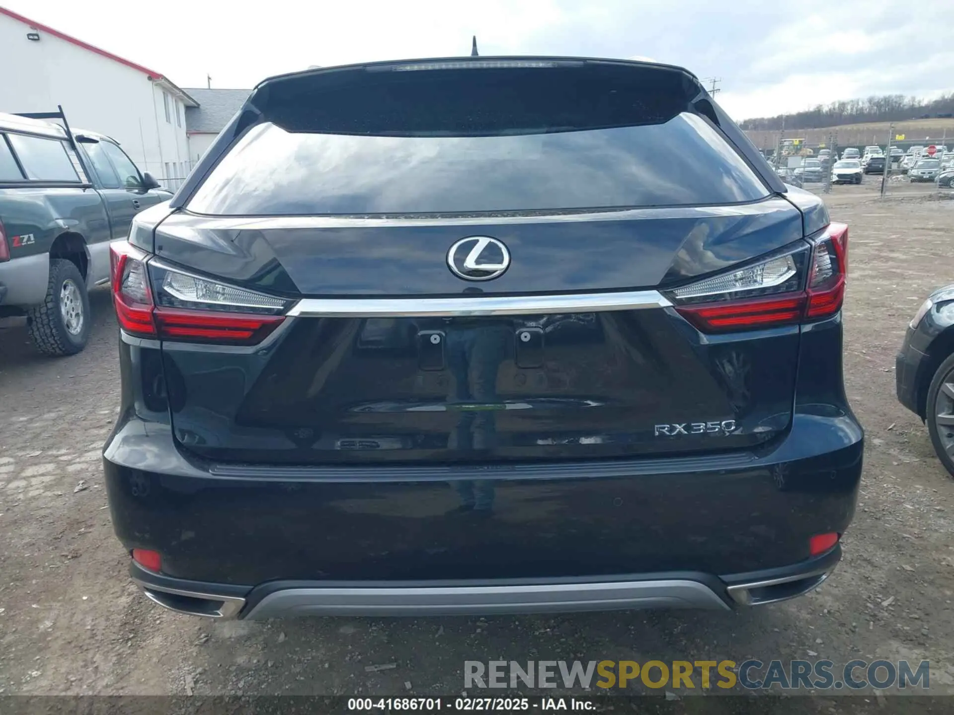 16 Photograph of a damaged car 2T2HZMDA8NC328150 LEXUS RX 350 2022