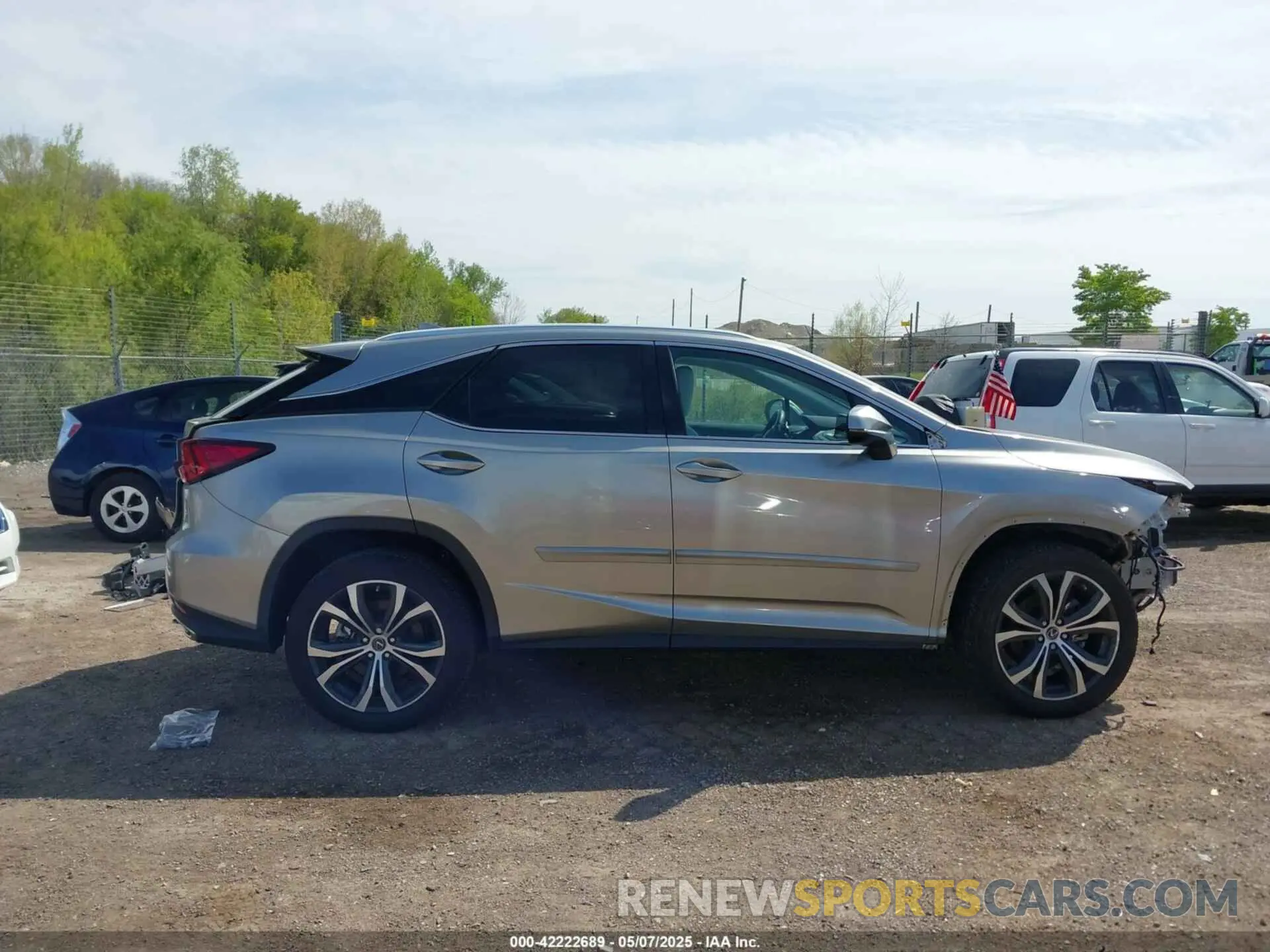 14 Photograph of a damaged car 2T2HZMDA8NC356417 LEXUS RX 350 2022
