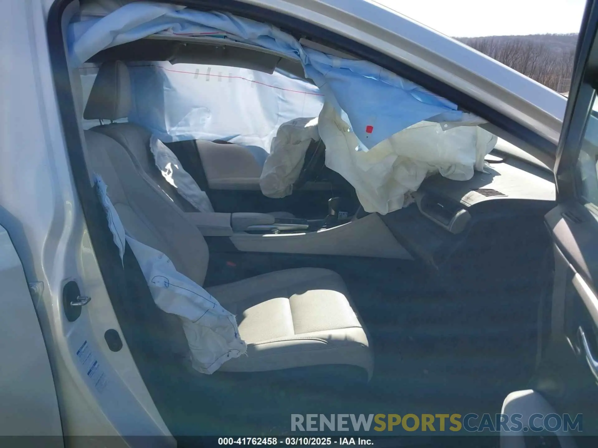 5 Photograph of a damaged car 2T2HZMDAXNC313410 LEXUS RX 350 2022