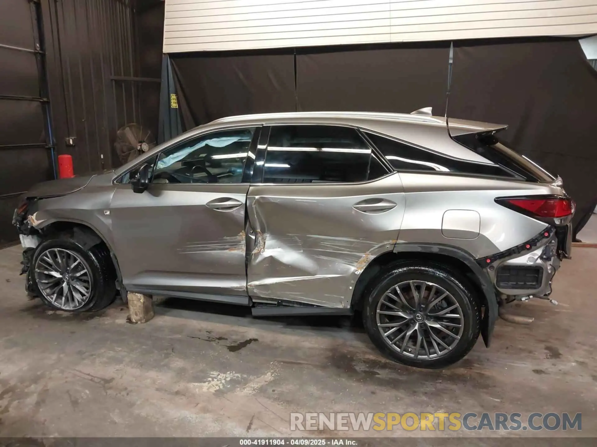 15 Фотография поврежденного автомобиля 2T2YZMDA9NC353316 LEXUS RX 350 2022