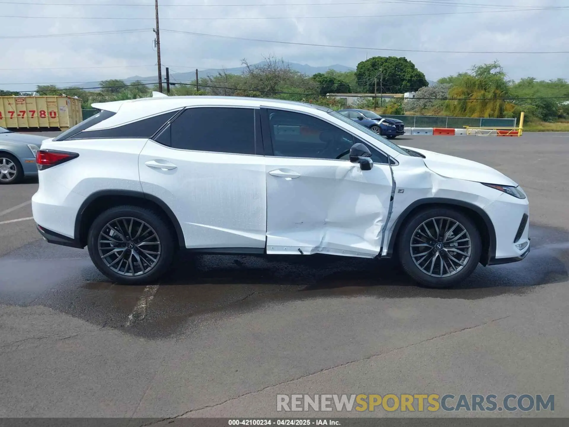 14 Photograph of a damaged car 2T2YZMDA9NC354580 LEXUS RX 350 2022