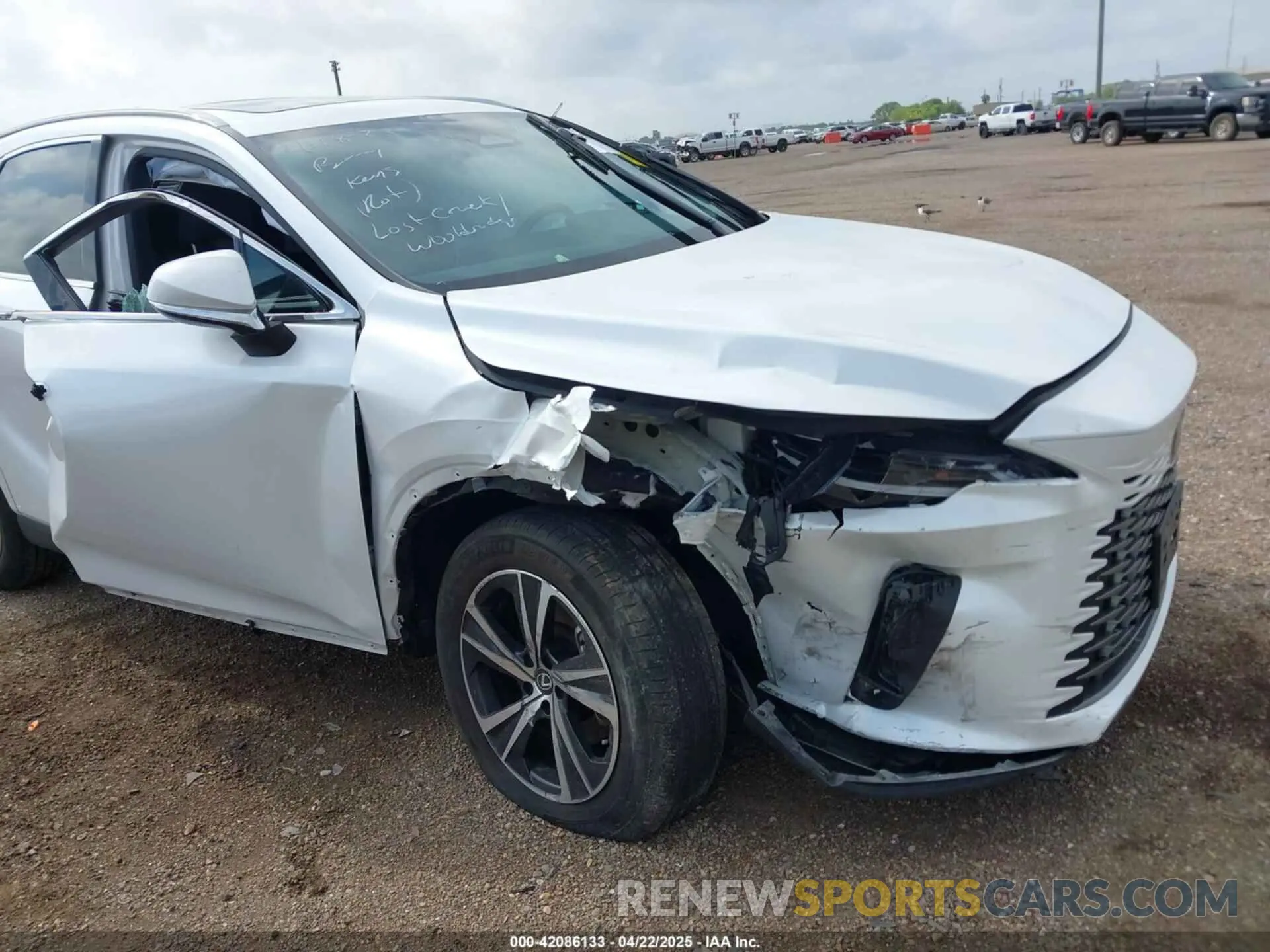 6 Фотография поврежденного автомобиля 2T2BAMBA1PC019509 LEXUS RX 350 2023