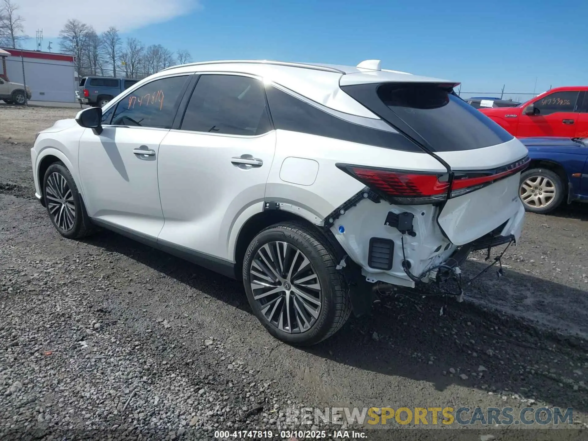 3 Фотография поврежденного автомобиля 2T2BAMCAXPC035688 LEXUS RX 350 2023