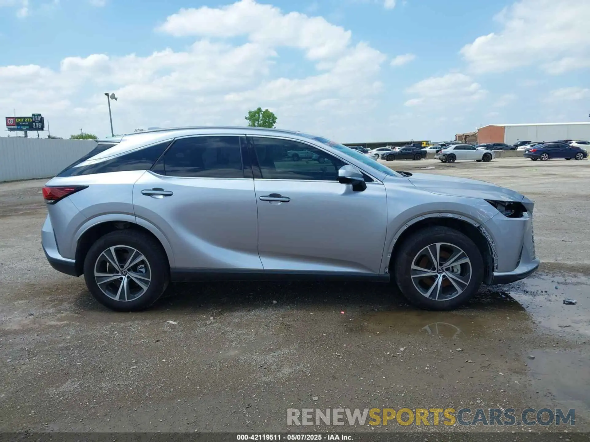 13 Фотография поврежденного автомобиля JTJCHMAA8P2000246 LEXUS RX 350 2023