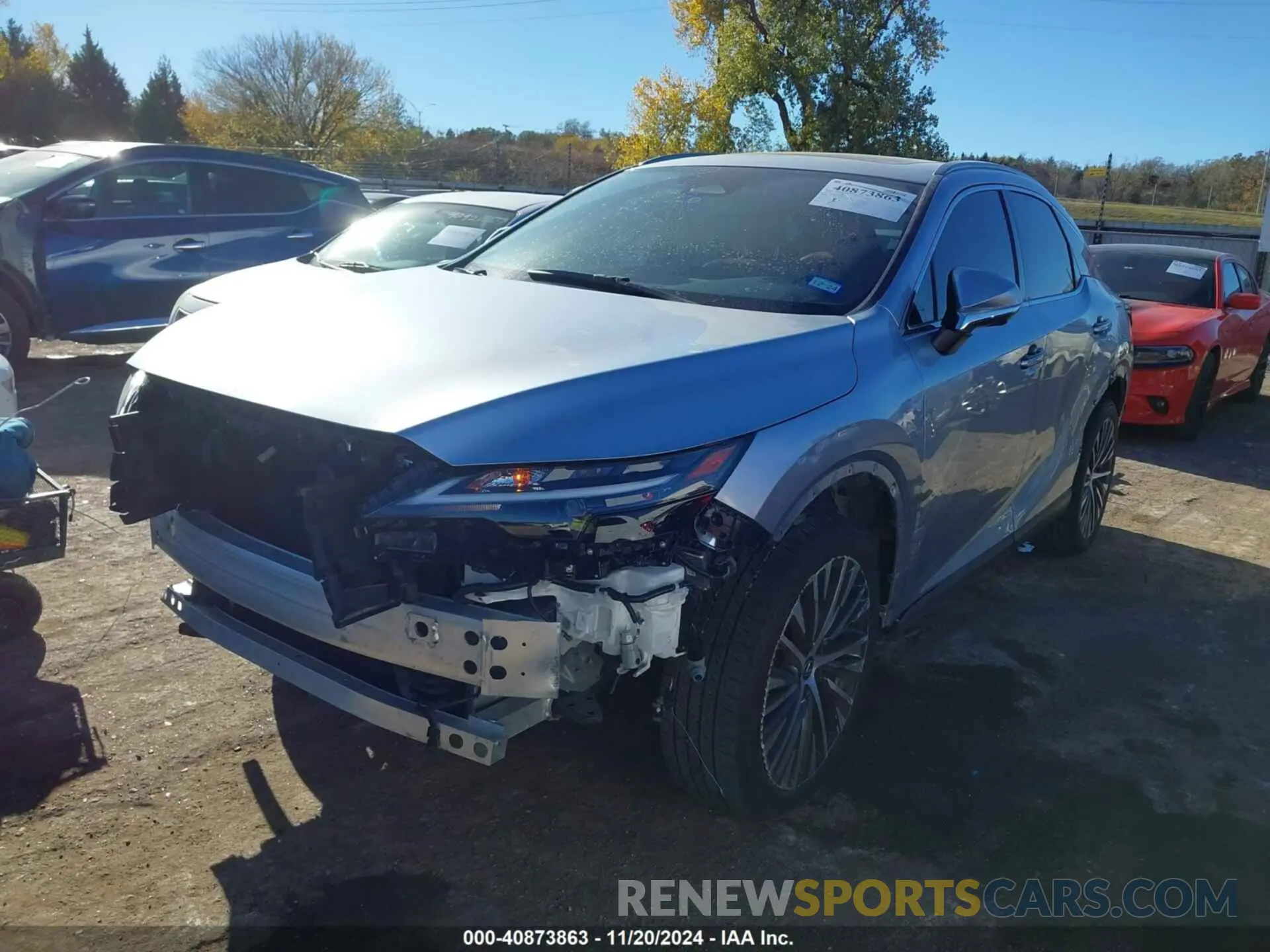 2 Фотография поврежденного автомобиля JTJCHMAA8P2008363 LEXUS RX 350 2023
