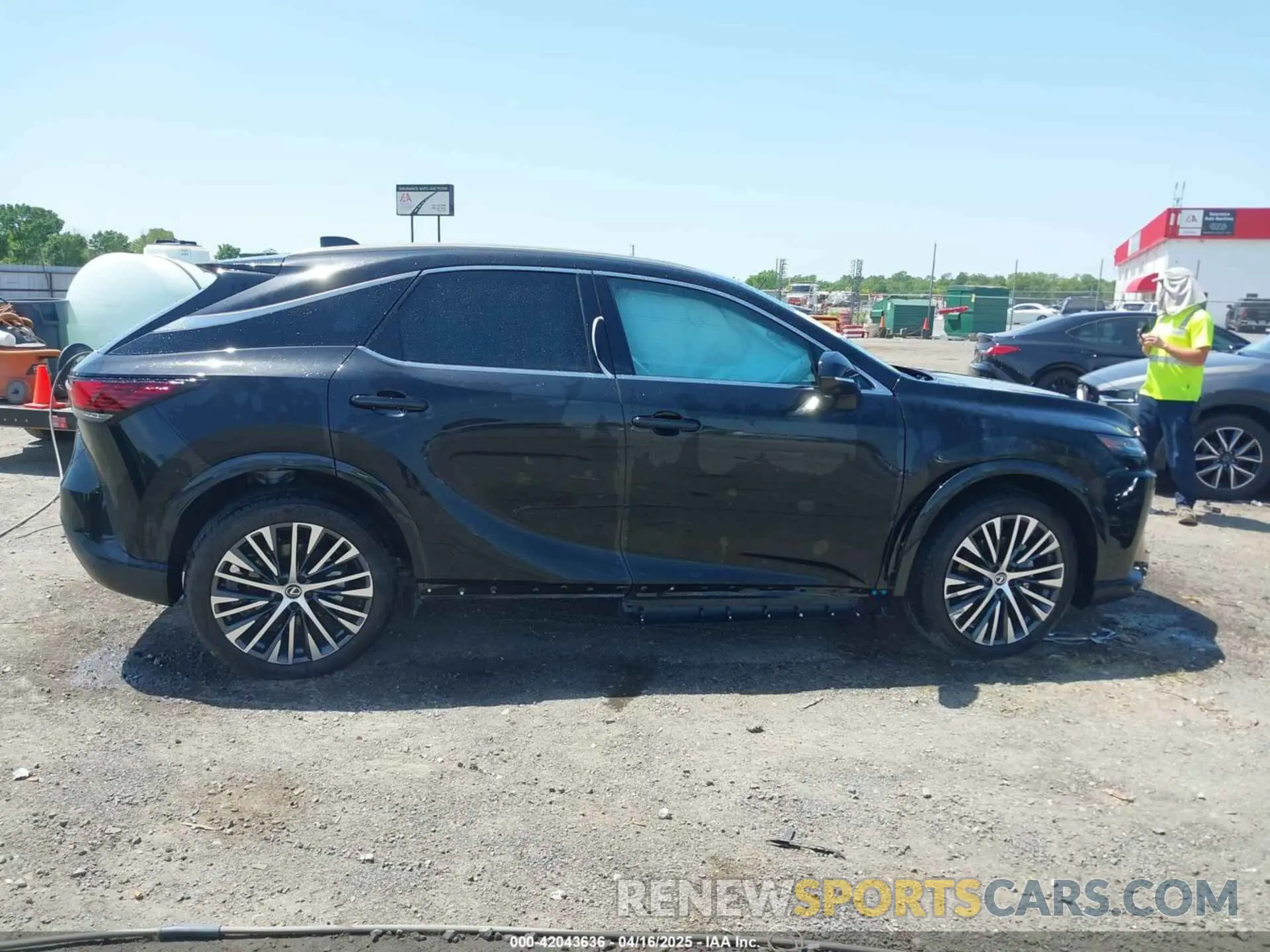 12 Фотография поврежденного автомобиля 2T2BAMBA1RC046647 LEXUS RX 350 2024