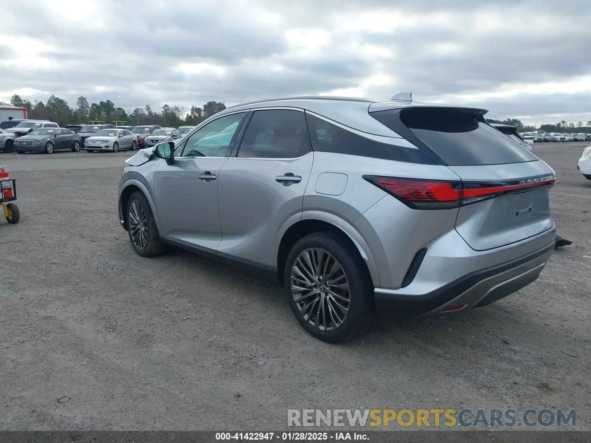 3 Фотография поврежденного автомобиля 2T2BAMBA2RC032577 LEXUS RX 350 2024