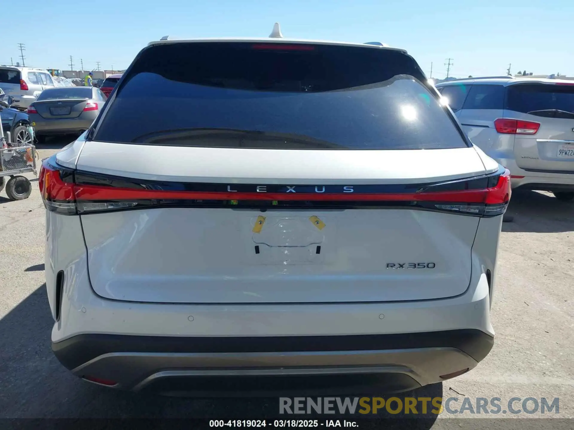 16 Фотография поврежденного автомобиля 2T2BAMBA3RC022849 LEXUS RX 350 2024