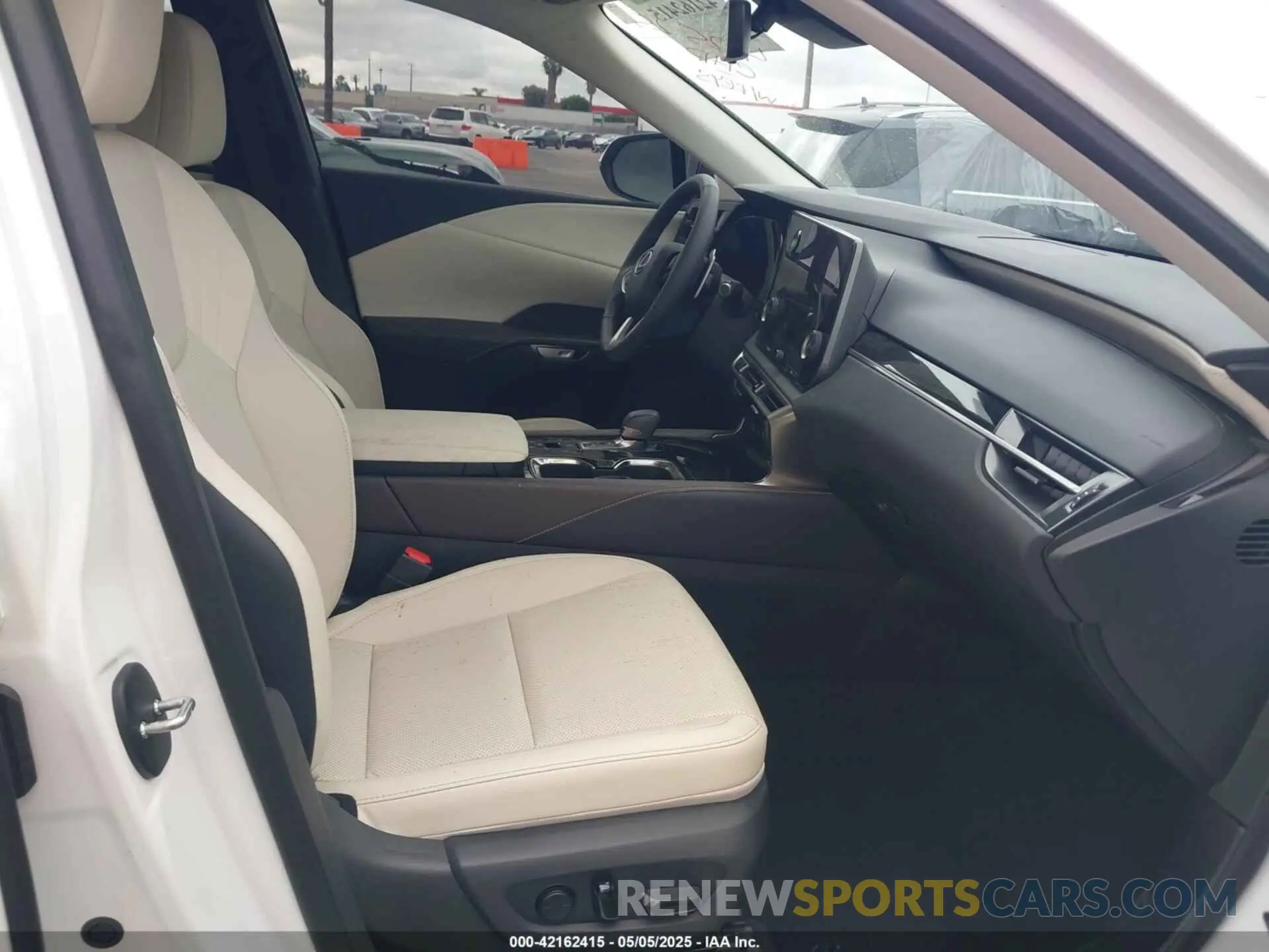5 Фотография поврежденного автомобиля 2T2BAMBA5RC043718 LEXUS RX 350 2024