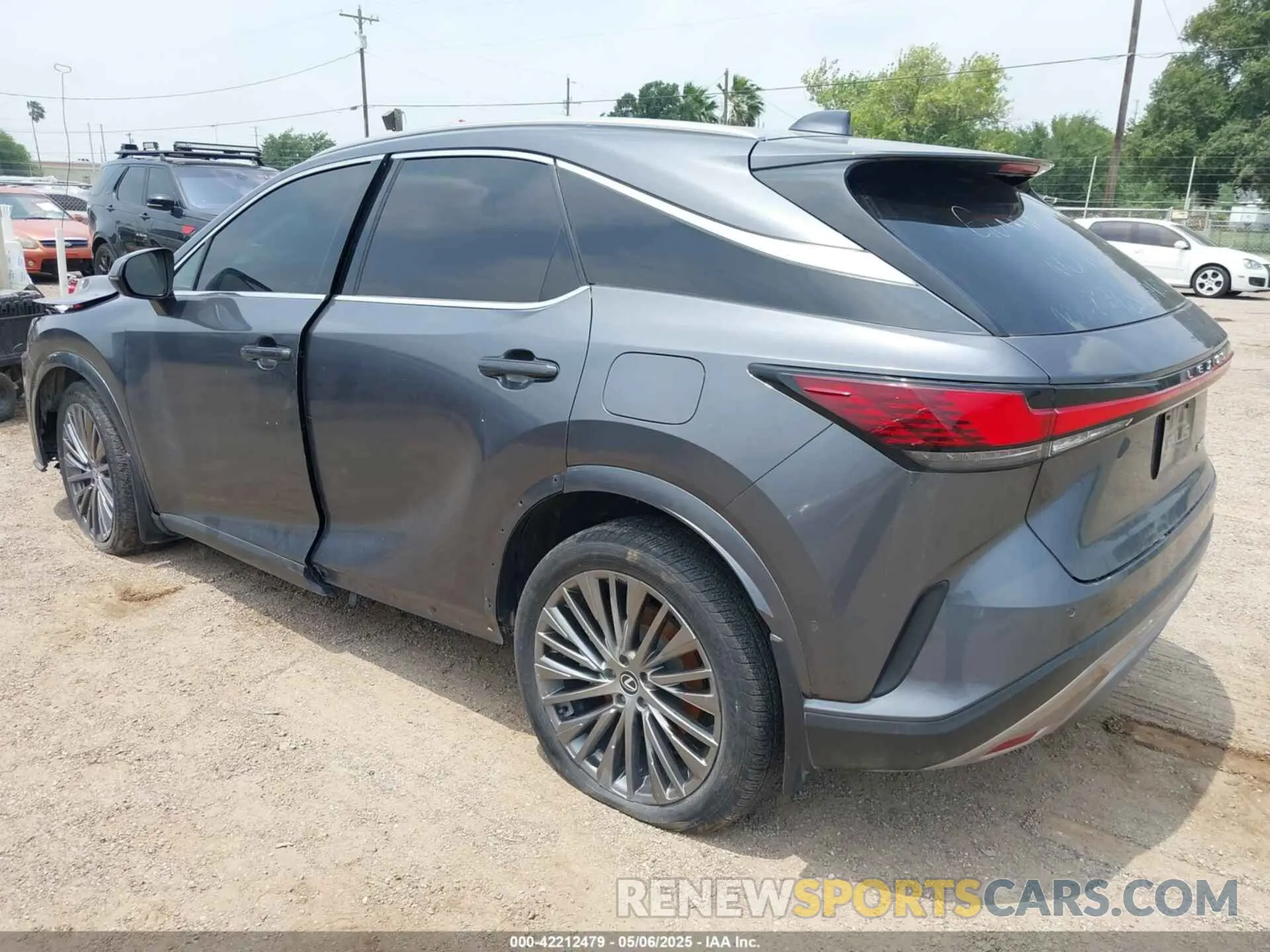 3 Фотография поврежденного автомобиля 2T2BAMBA6RC028869 LEXUS RX 350 2024
